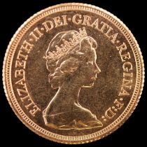 A 1982 gold sovereign coin