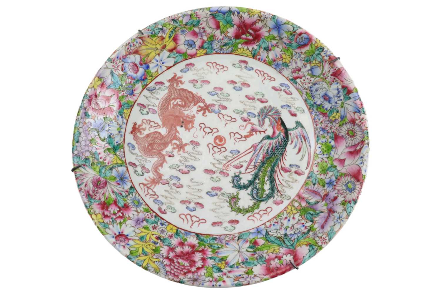 A pair of large Chinese famille rosemillefleur dishes, each decorated in depiction of a dragon and - Image 5 of 5