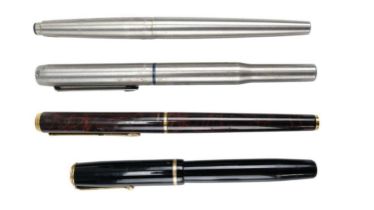 Four vintage Parker fountain pens including a Moderne, etc