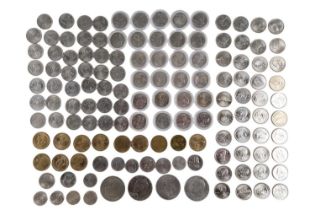 A collection of US State circulating commemorative quarter dollar coins together with a small