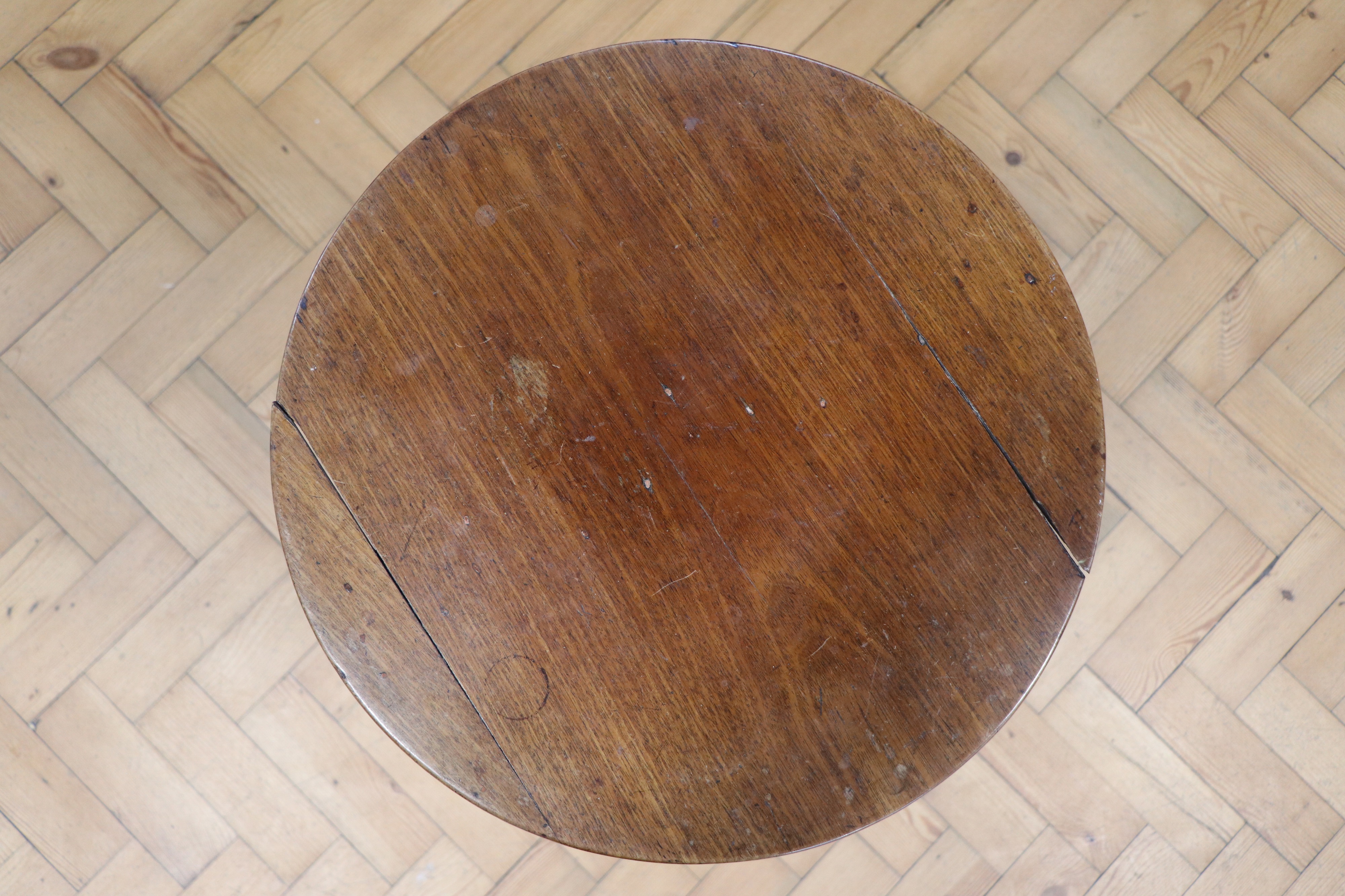 A late Georgian / early Victorian walnut / fruitwood tripod wine table, 46 cm x 73 cm - Image 2 of 3