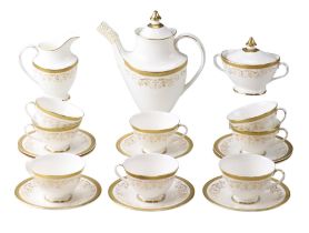 A large quantity of Royal Doulton Belmont tea and dinnerware, approximately seventy items
