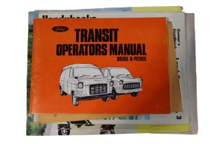 [ Classic car ] Four Haynes automotive manuals comprising Ford Transit (3019) and Land Rover