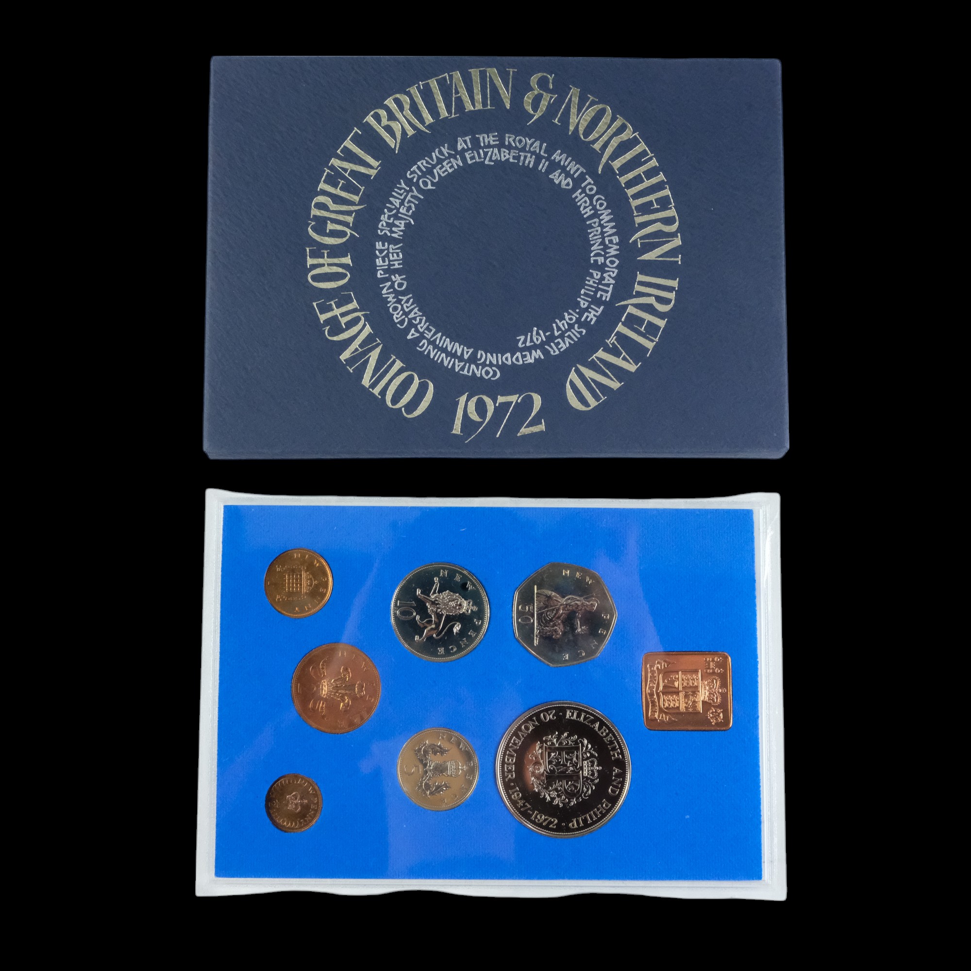 A group of Royal Mint 1970s Coinage of Great Britain and Nothern Ireland mint coin sets together - Image 9 of 9