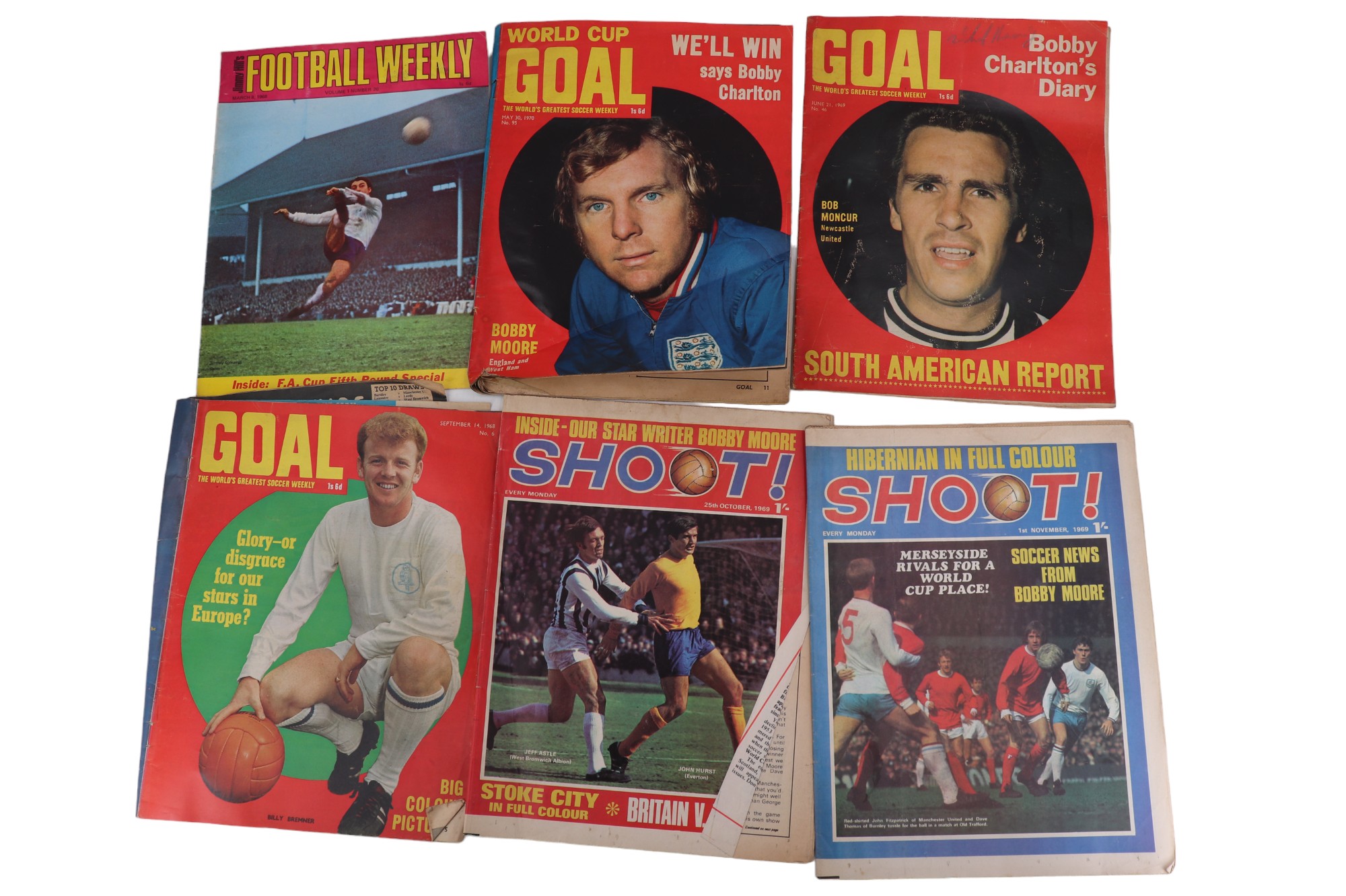 A quantity of 1960s Goal and Shoot weekly football magazines, etc - Image 6 of 18