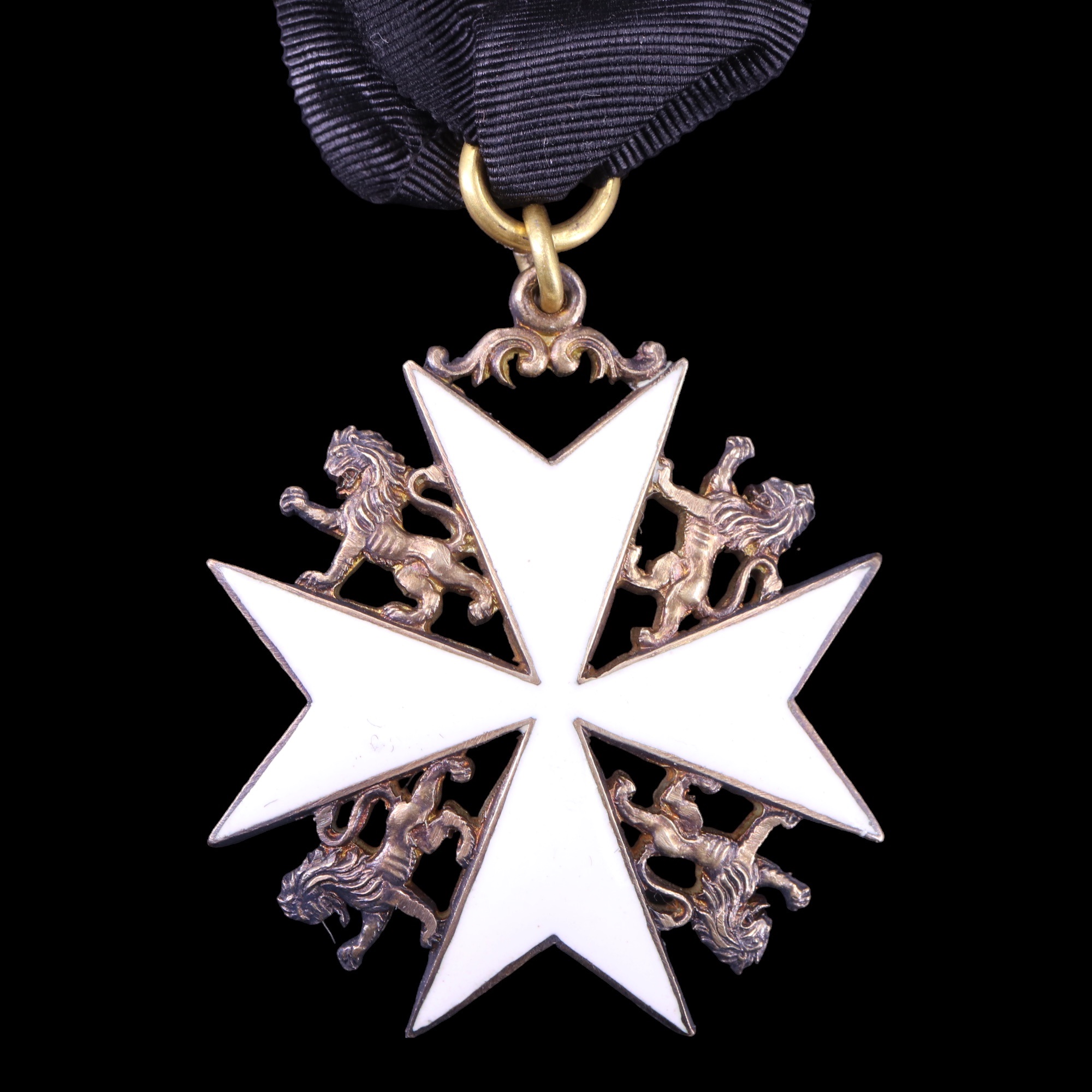 A 1930s St John Ambulance Brigade Service Medal of the Order of St John with bar to 12068 Pte A L - Image 2 of 7