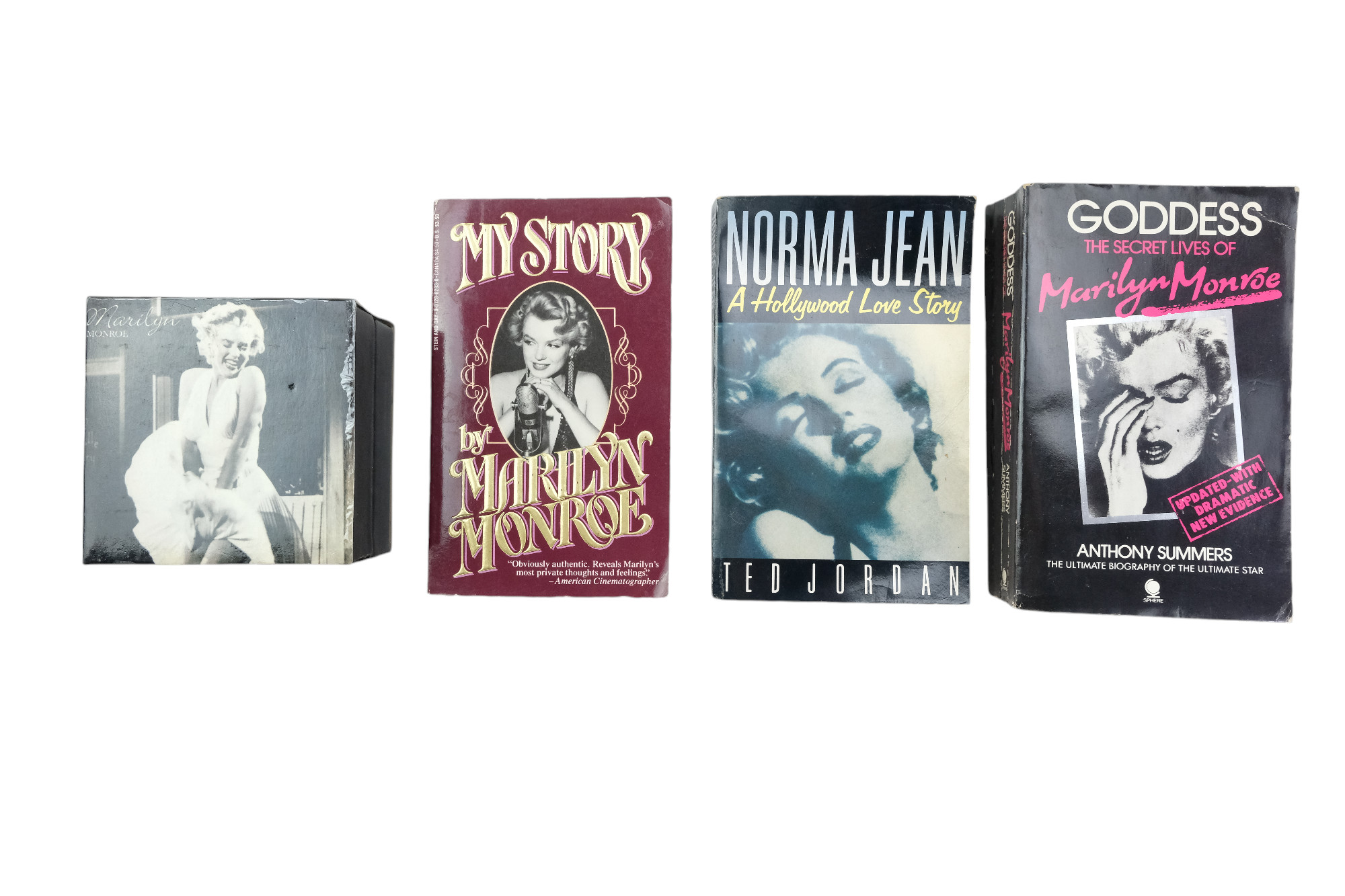 A collection of Marilyn Monroe memorabilia including bags, books, etc - Image 2 of 9