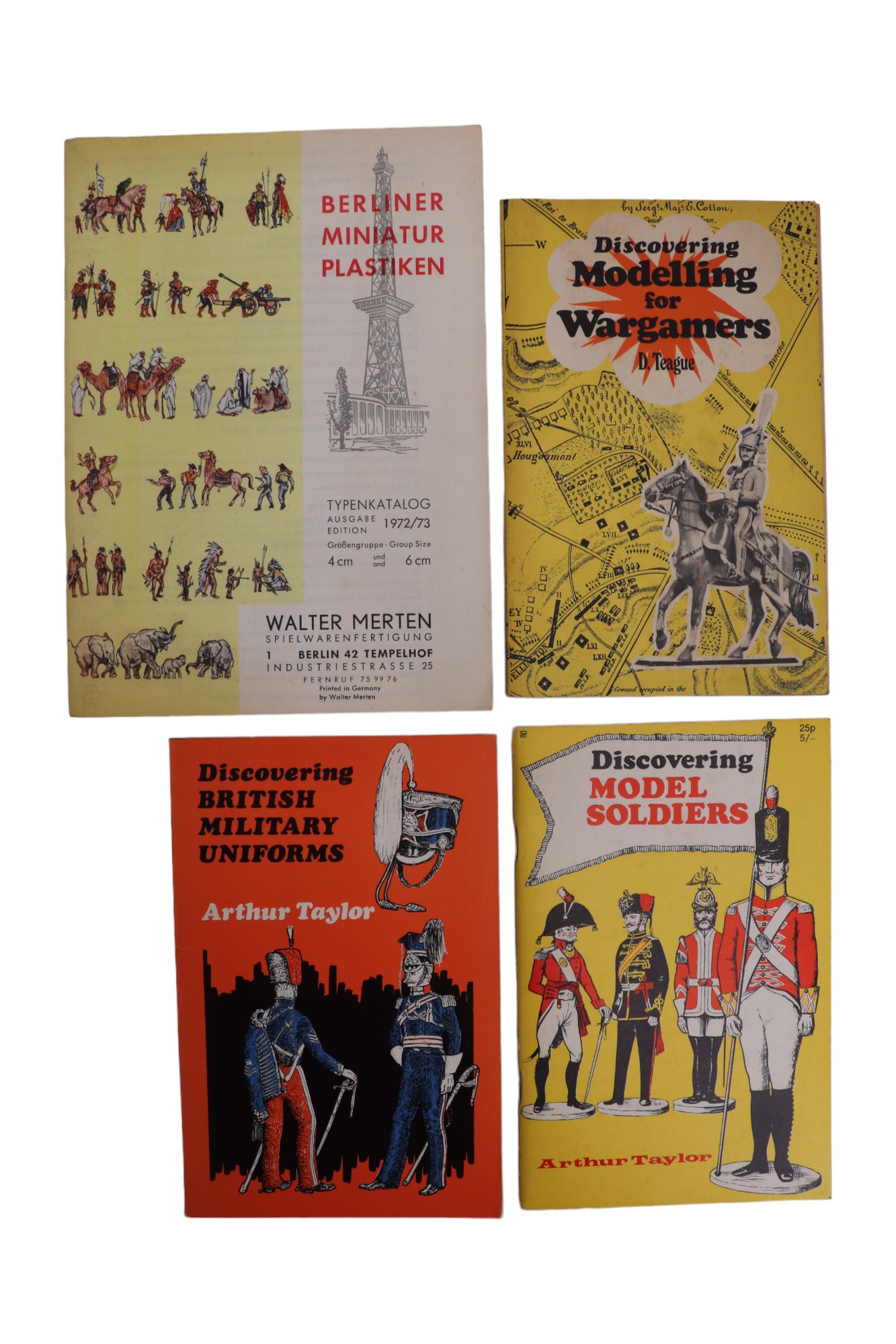 A quantity of magazines and booklets relating to military miniatures, model soldiers, etc, including - Image 2 of 5