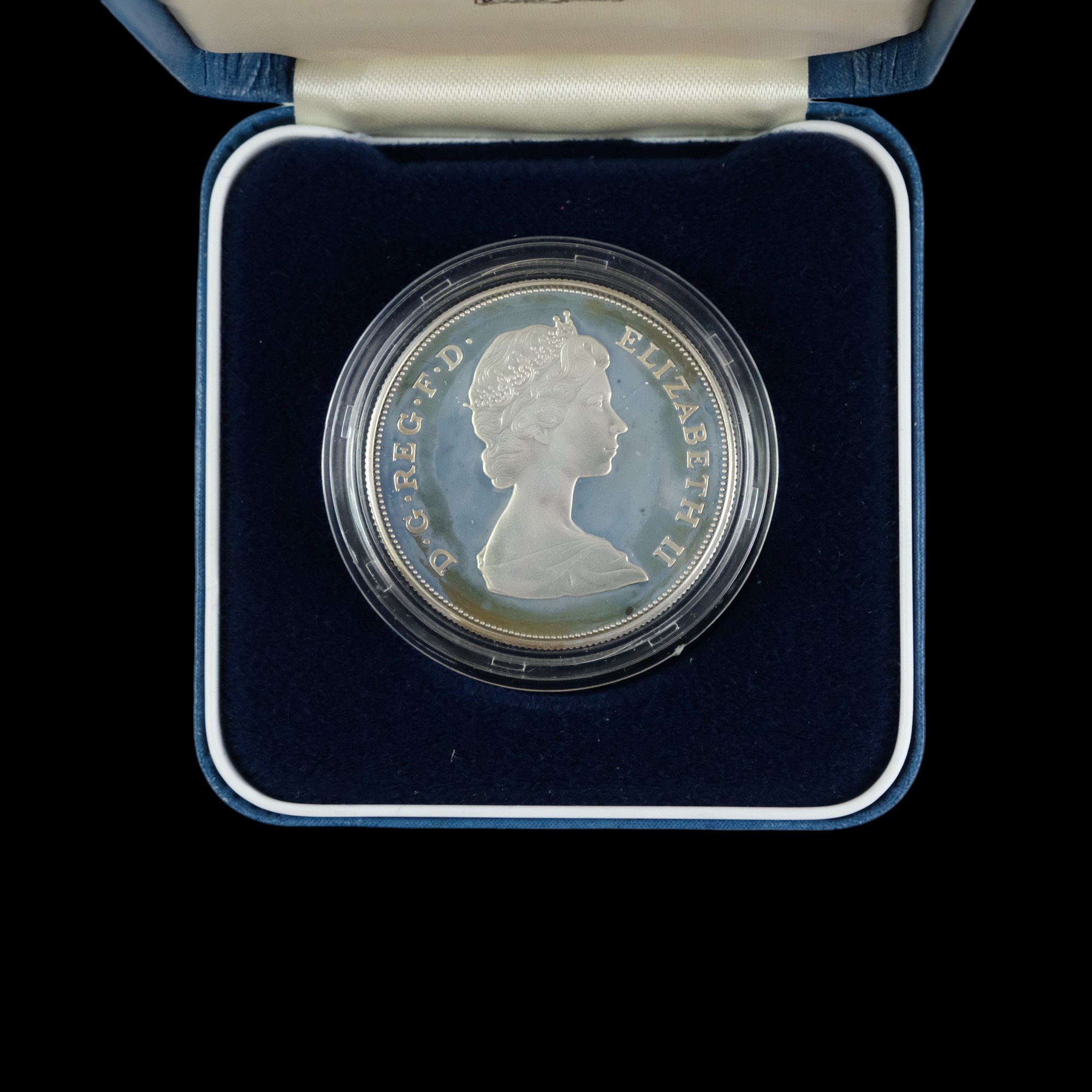 A group of silver proof royal commemorative coins including a 1996 70th Birthday crown, 1981 royal - Image 33 of 34