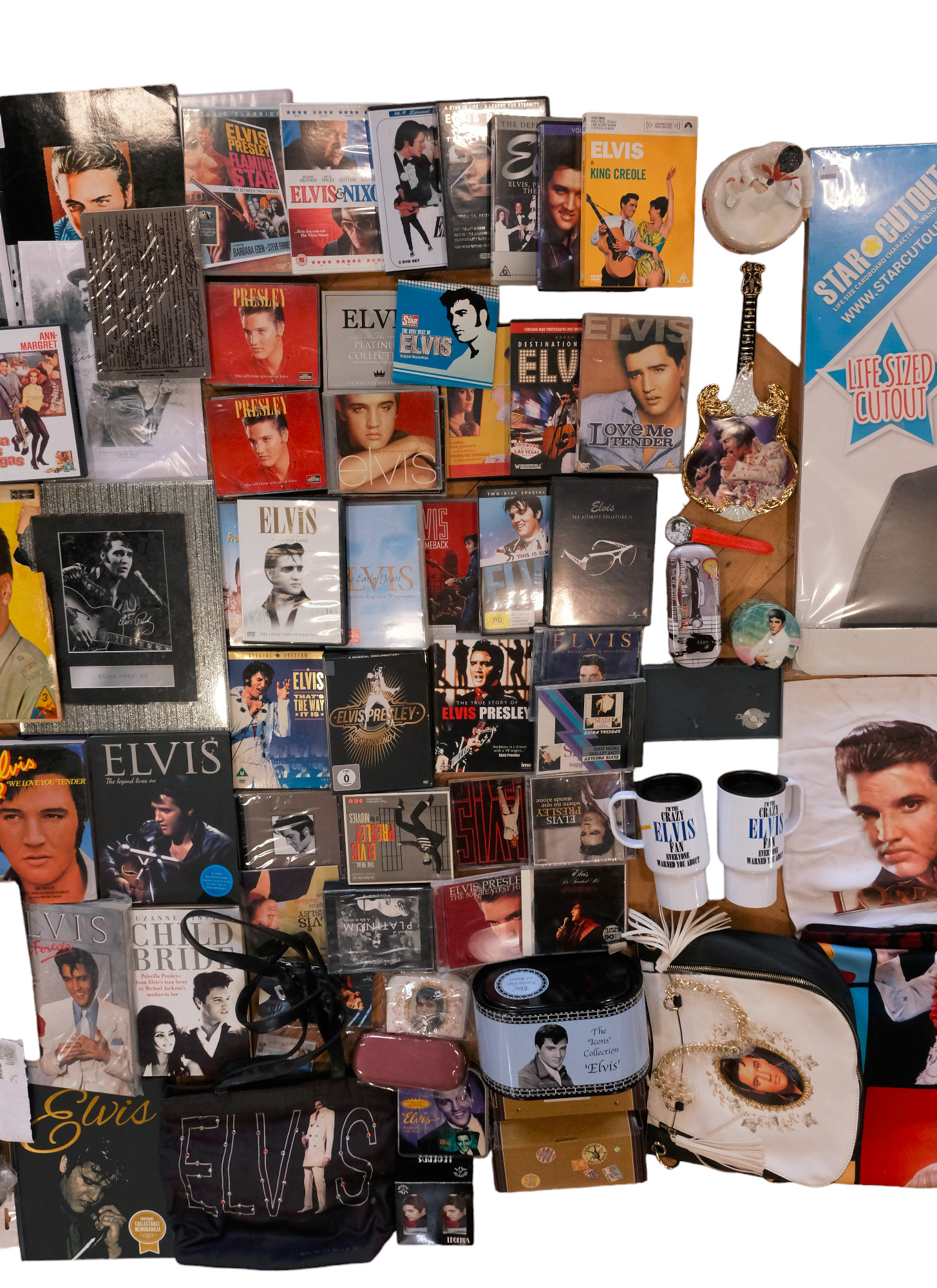A large collection of Elvis Presley memorabilia including vinyl records, ceramics, CDs, books, - Image 4 of 4