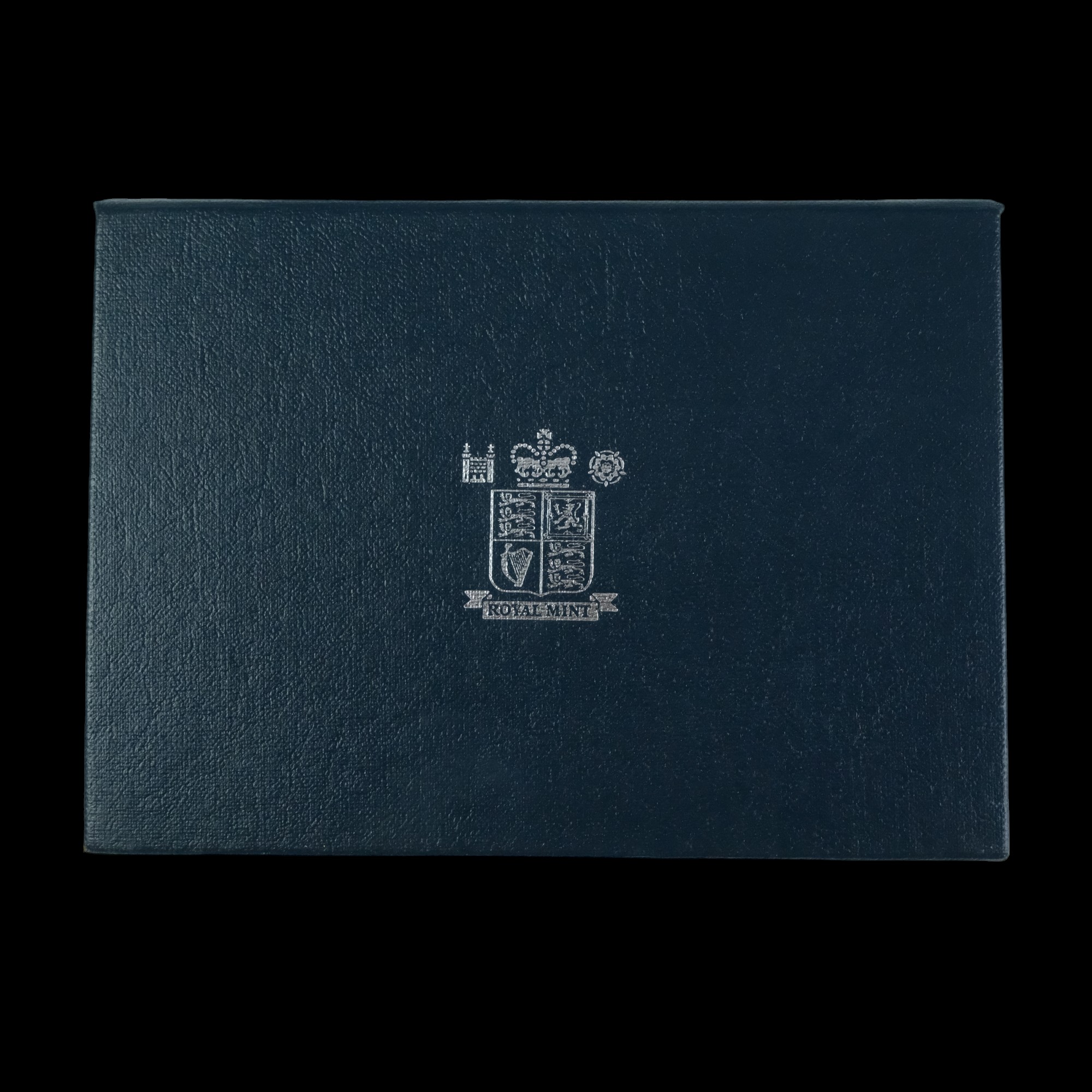 A collection of Royal Mint proof year coin sets, 1985-2004, (lacking four years) - Image 32 of 35