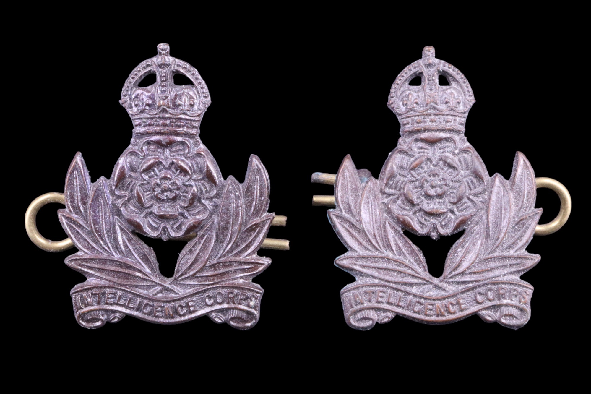 A pair of Intelligence Corps officer's Service Dress collar badges - Image 2 of 3