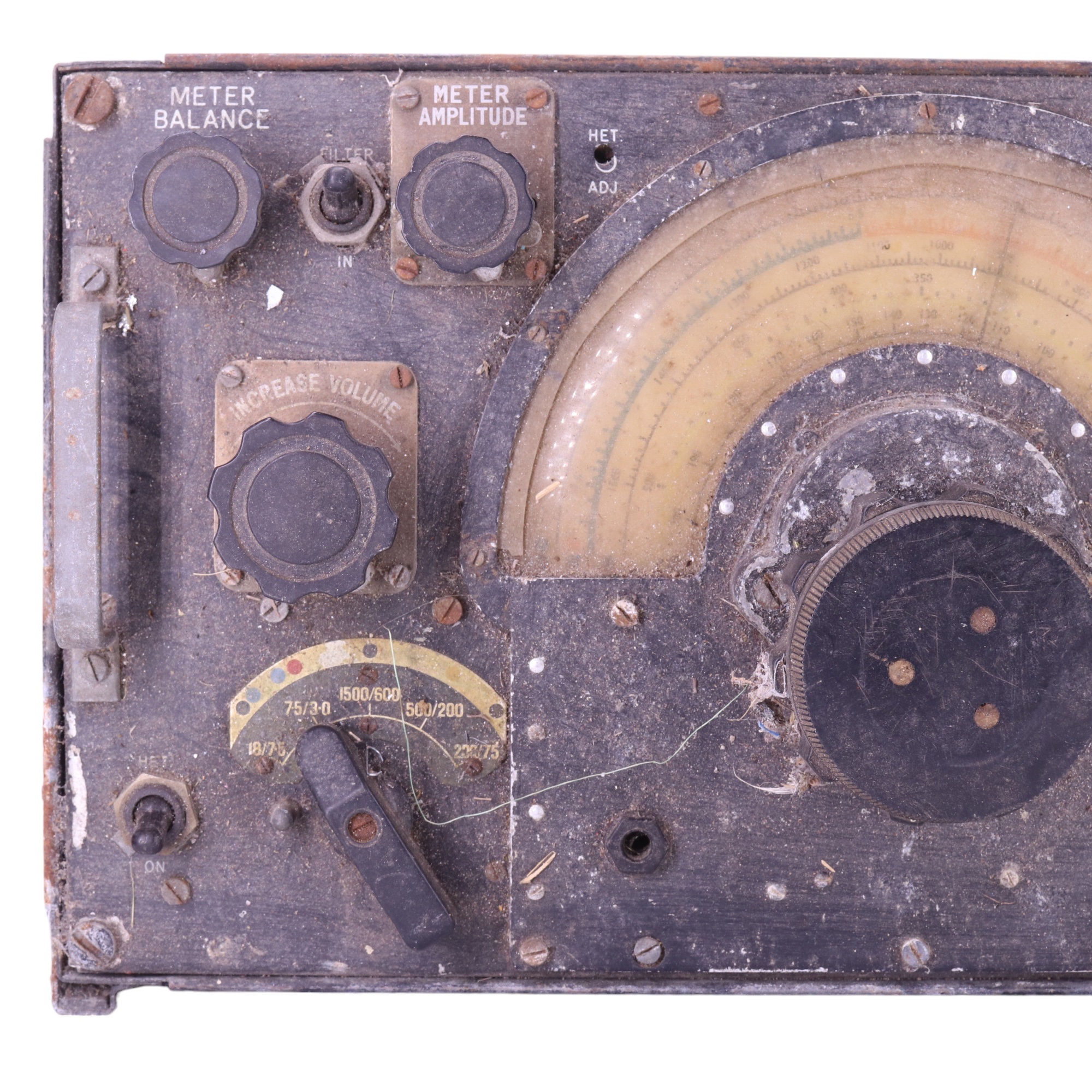 A Second World War RAF R1155 radio receiver - Image 3 of 5