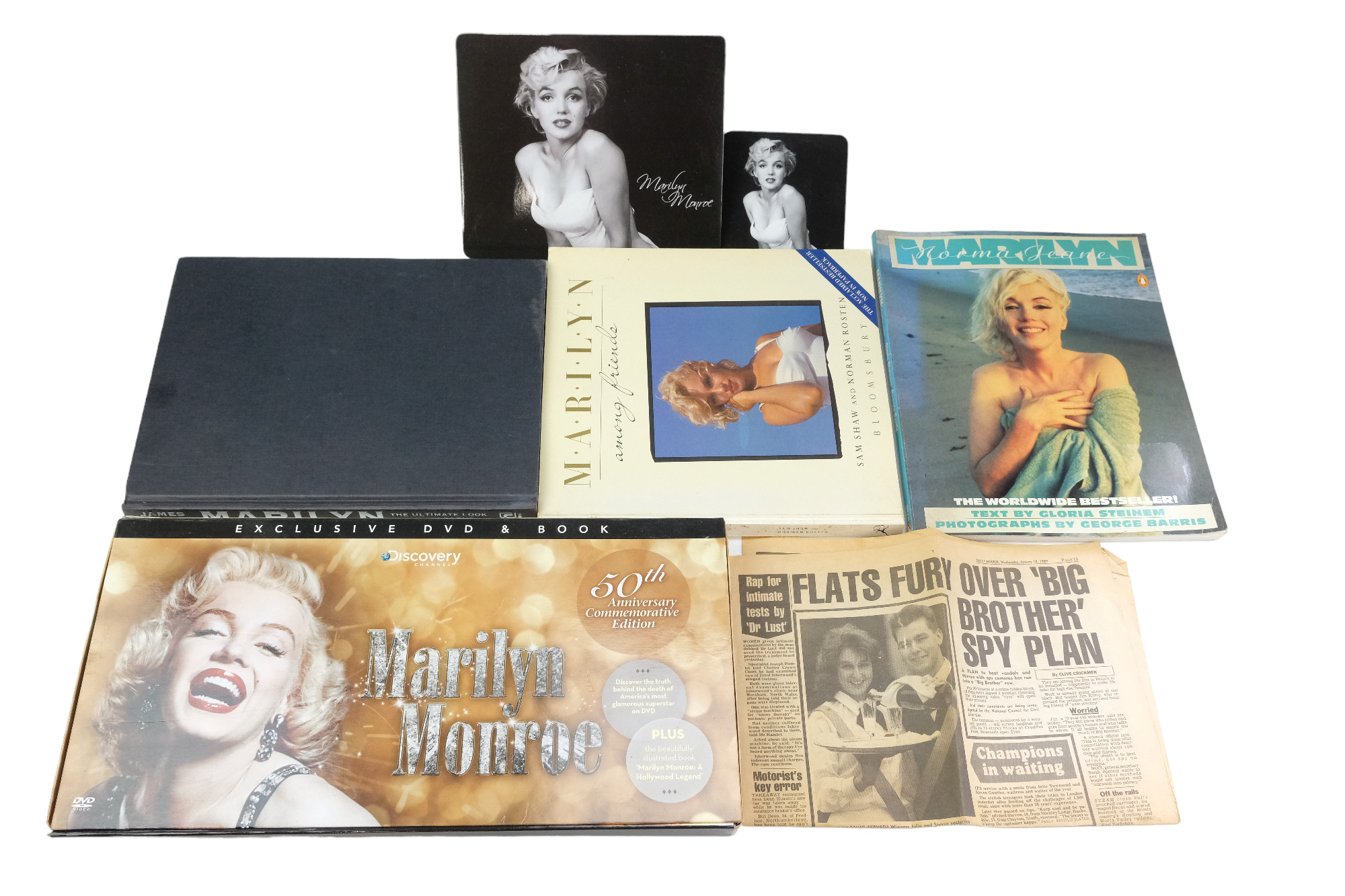 A collection of Marilyn Monroe memorabilia including bags, books, etc - Image 8 of 9