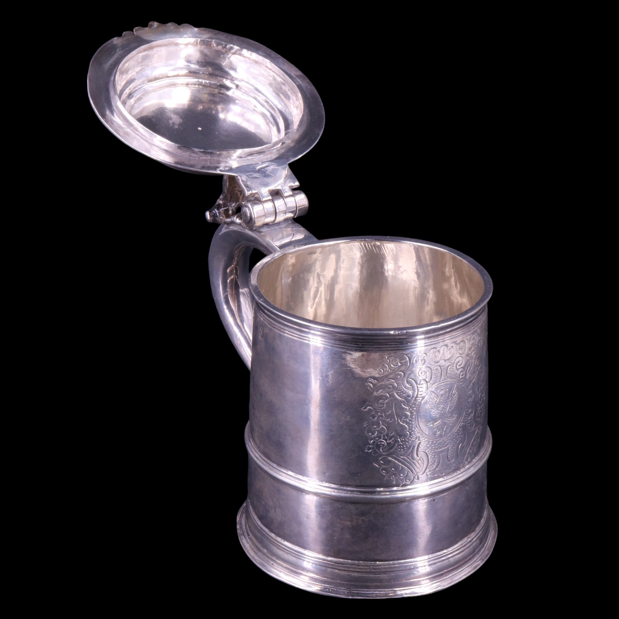 A William III silver lidded tankard, of typical subtly tapered form, its flat-topped lid having a - Image 8 of 23
