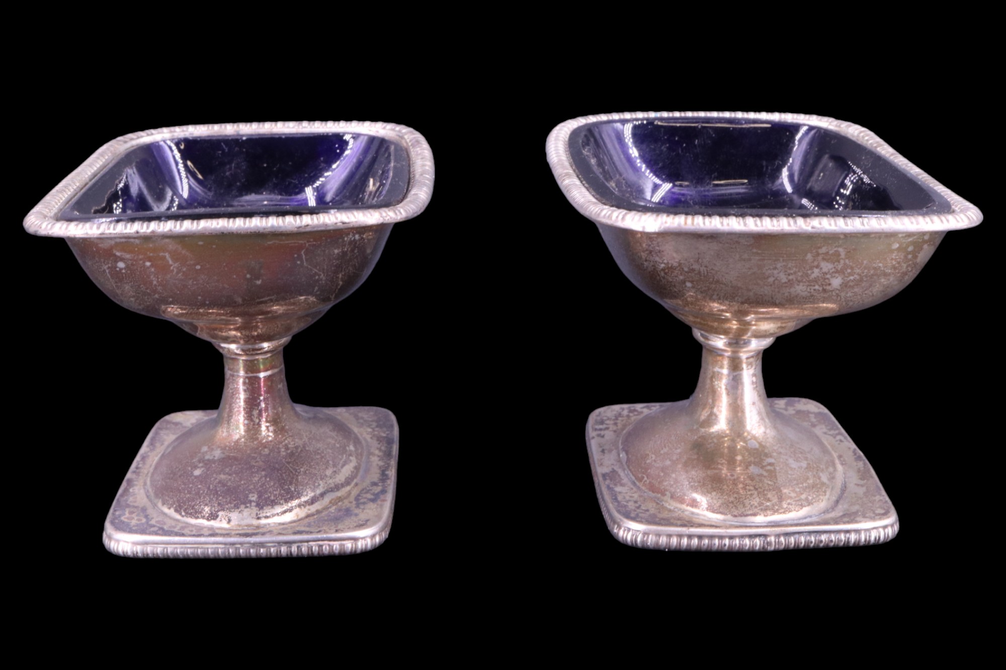 A pair of Victorian silver pedestal salt cellars, each of rounded oblong form with bobbin-moulded - Image 2 of 4