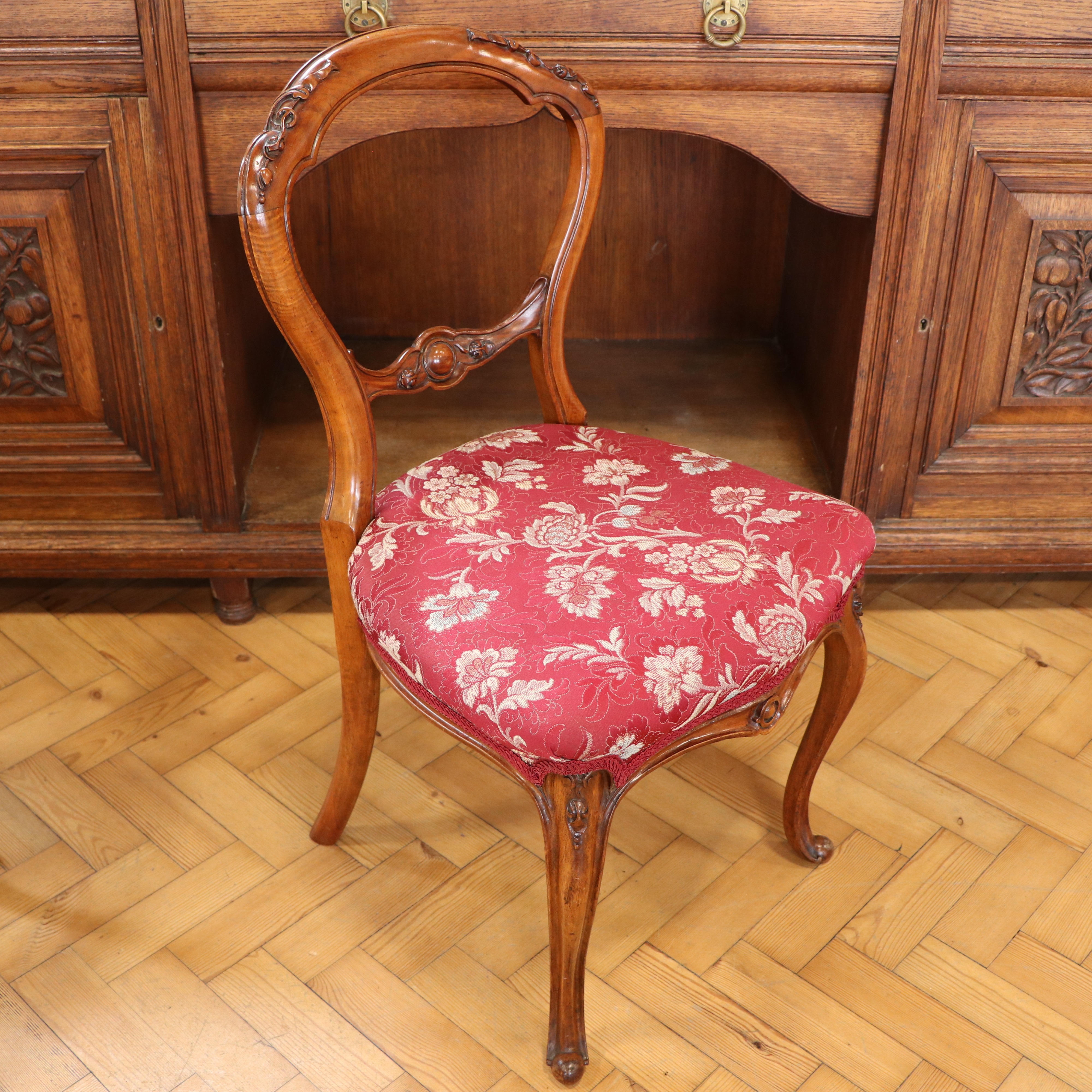 A set of six fine Victorian carved walnut cusped-balloon back dining chairs, (re-upholstered and - Image 2 of 4