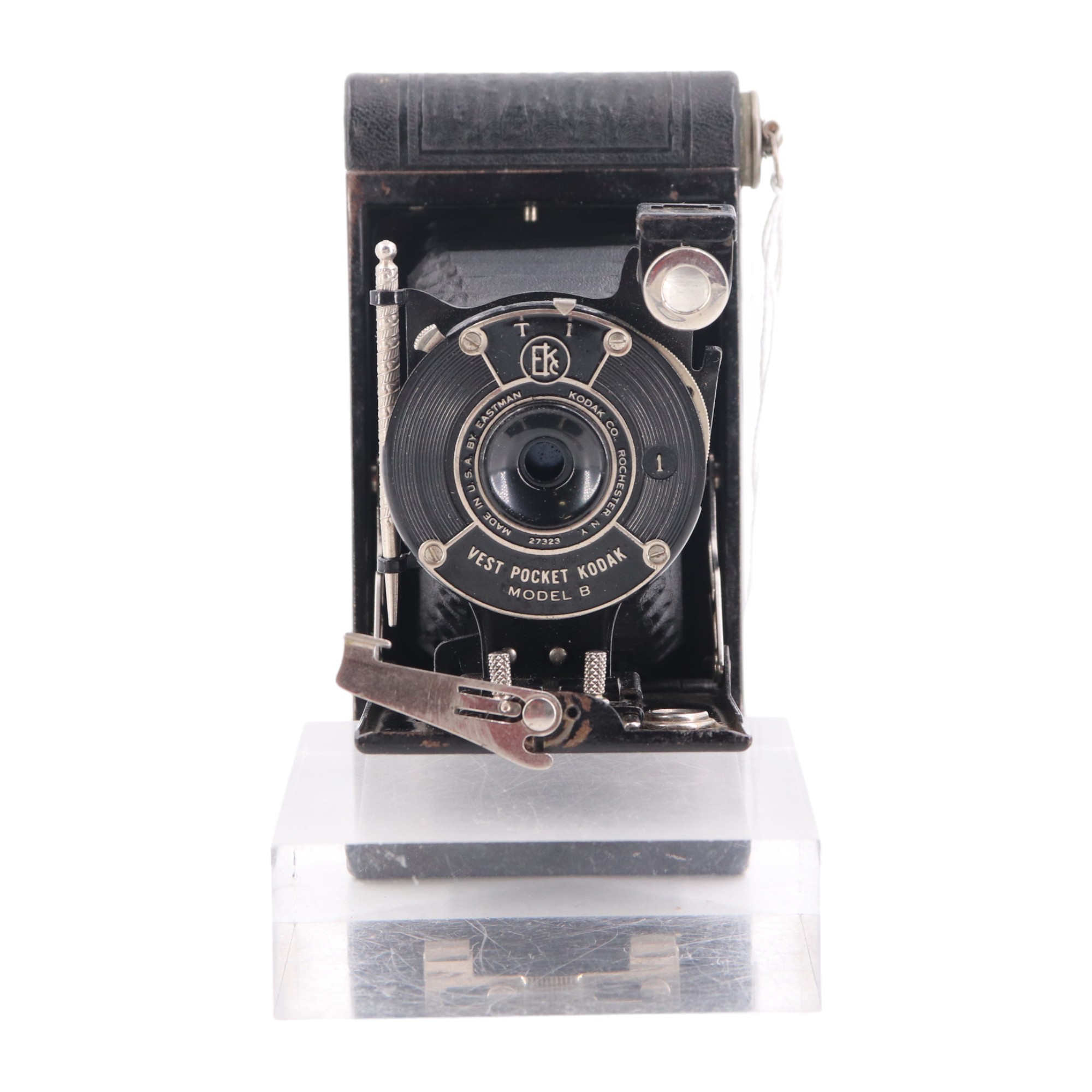 A 1920s/1930s Kodak Vest Pocket Model B 127mm film camera - Image 2 of 8