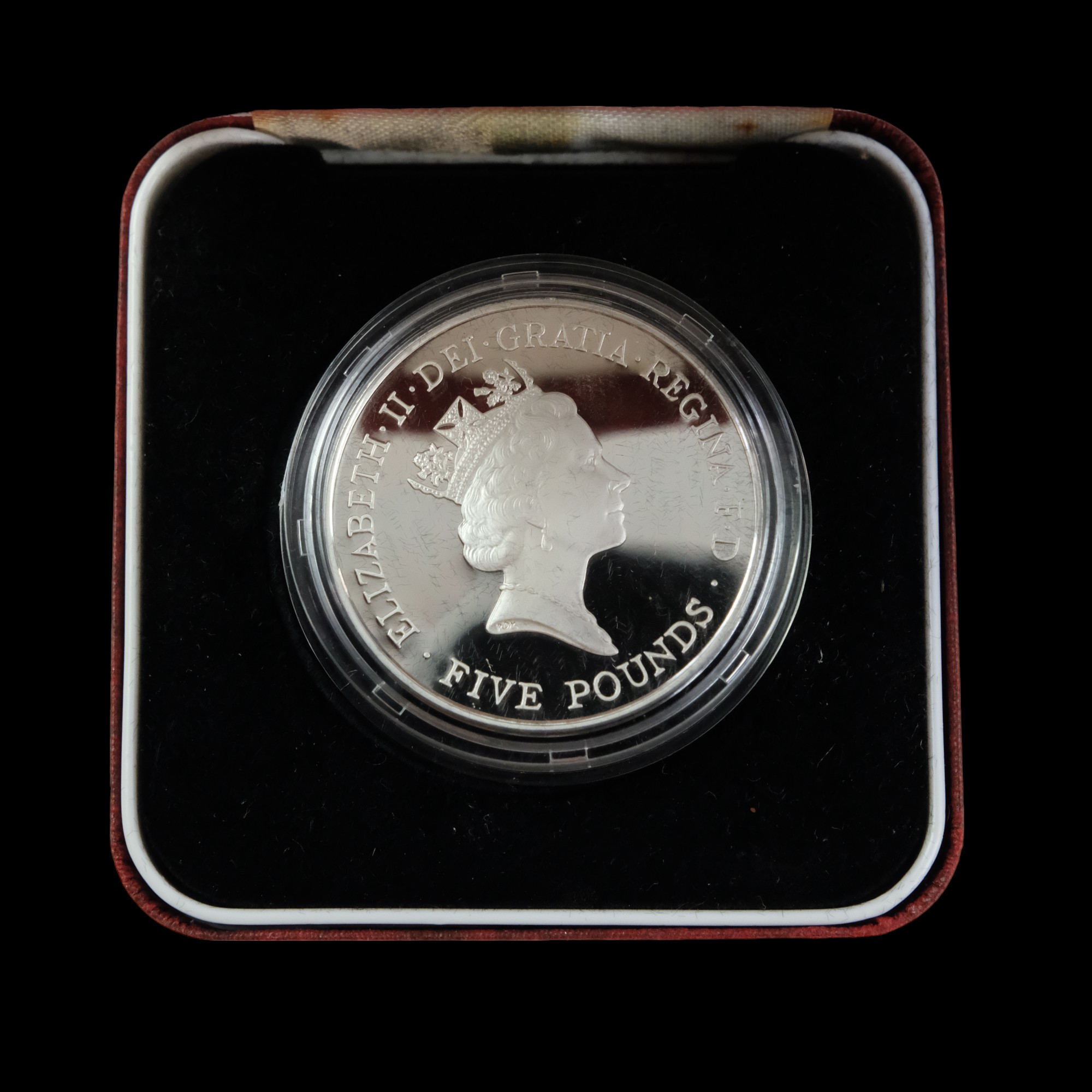 A group of silver proof royal commemorative coins including a 1996 70th Birthday crown, 1981 royal - Image 10 of 34