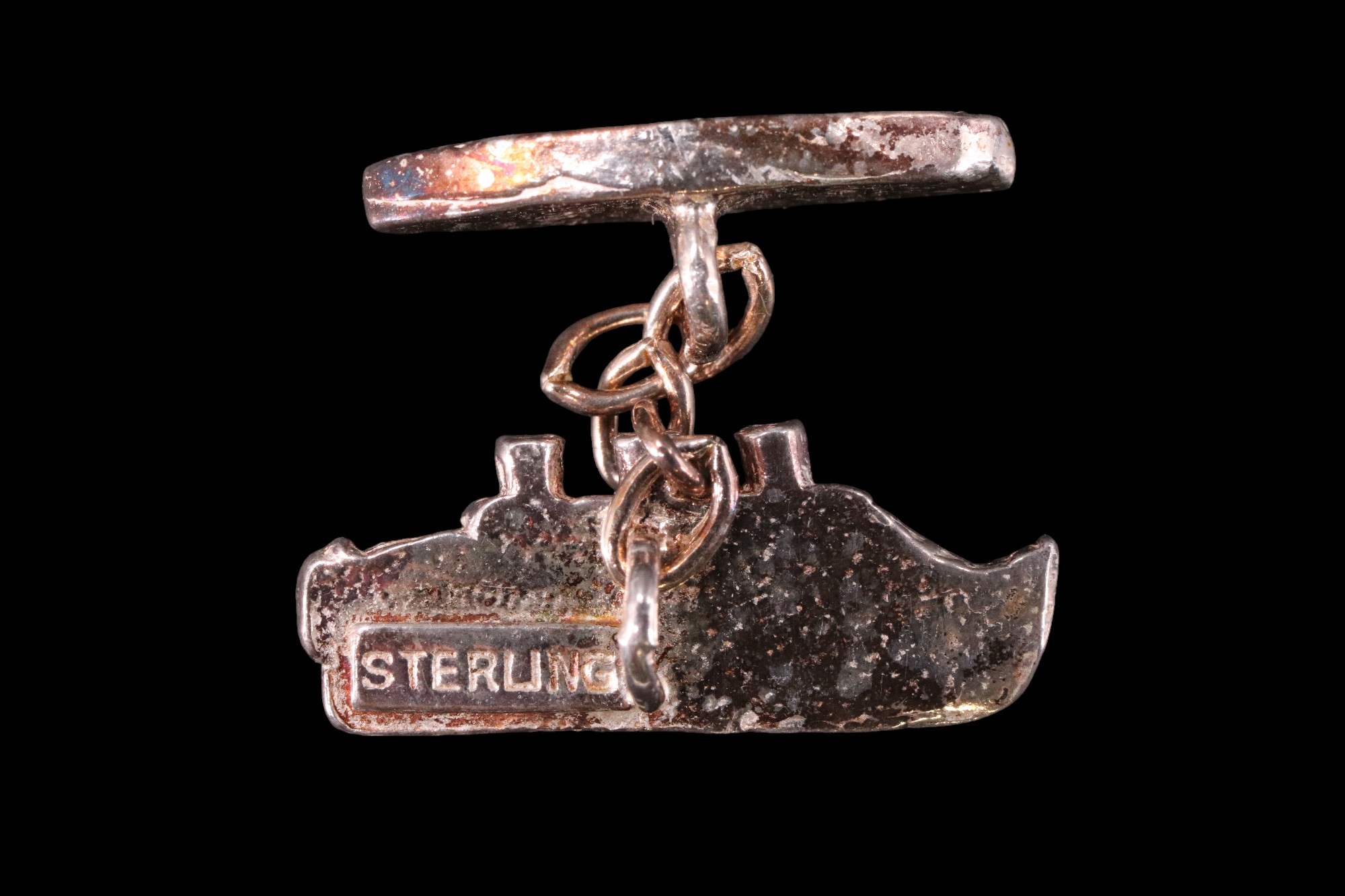 A pair of boxed Van Peterson white metal cufflinks modelled as cruise ships, stamped "STERLING", - Image 3 of 6