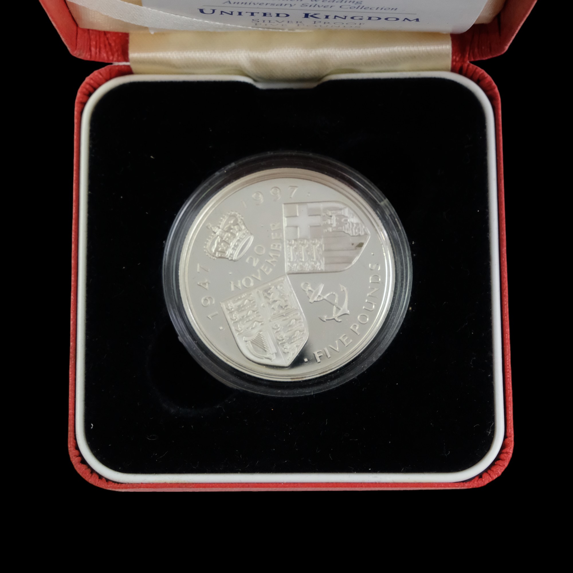 A group of silver proof royal commemorative coins including a 1996 70th Birthday crown, 1981 royal - Image 18 of 34