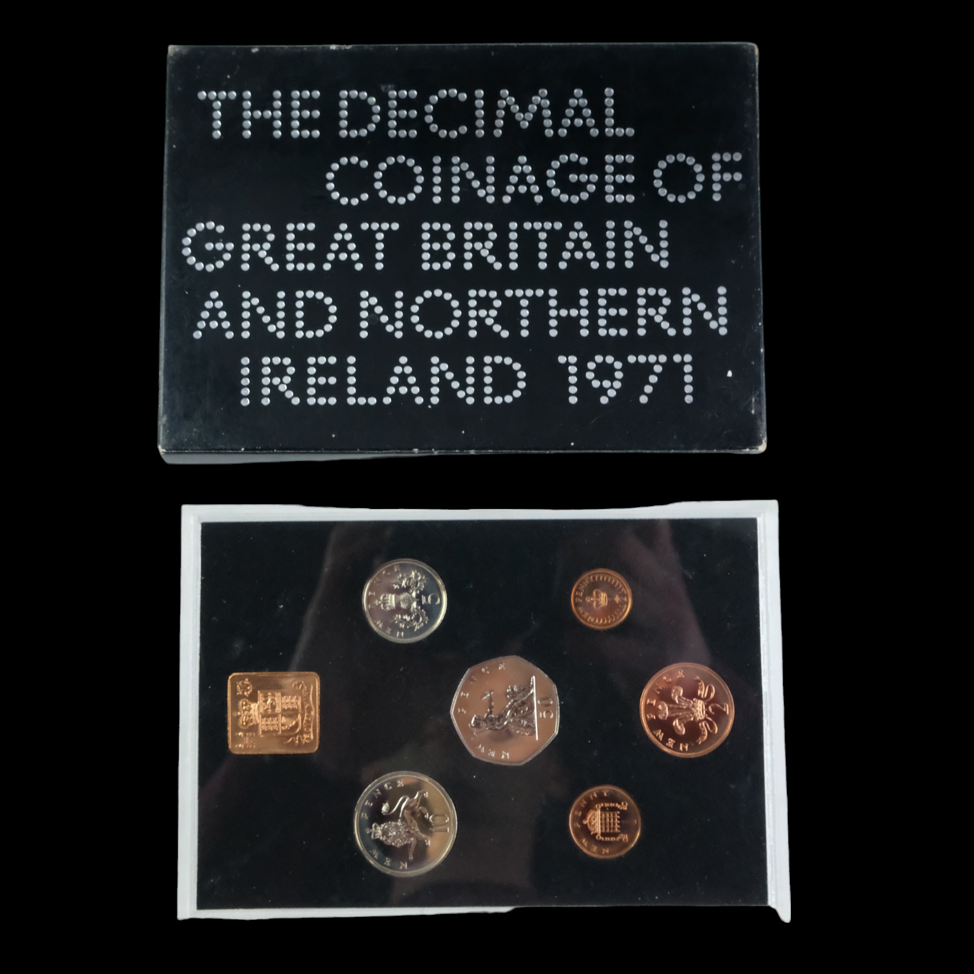 A group of Royal Mint 1970s Coinage of Great Britain and Nothern Ireland mint coin sets together - Image 3 of 9