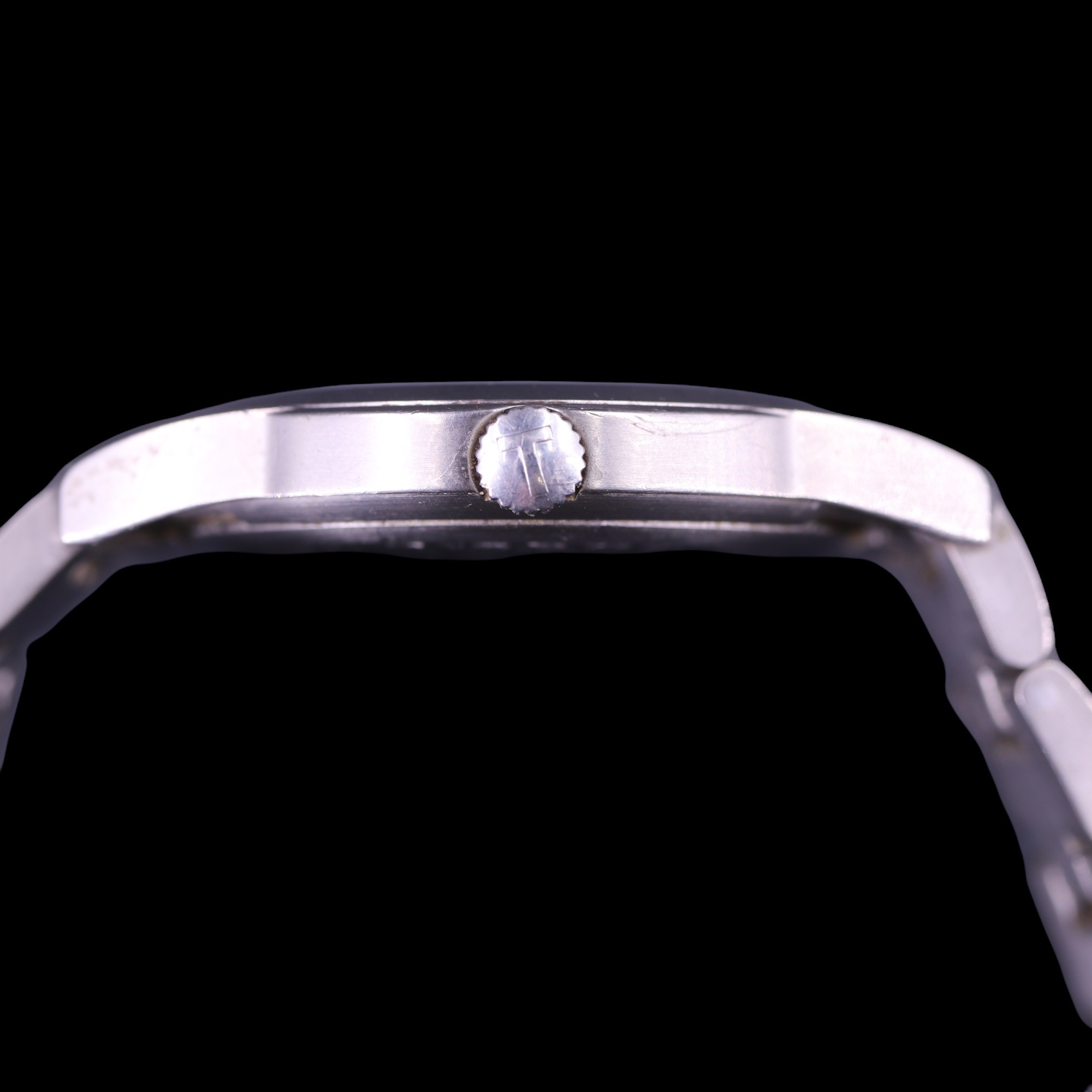 A Tissot PR 50 Titanium wristwatch, having a Swiss ETA three-jewel quartz movement, radially brushed - Image 5 of 5