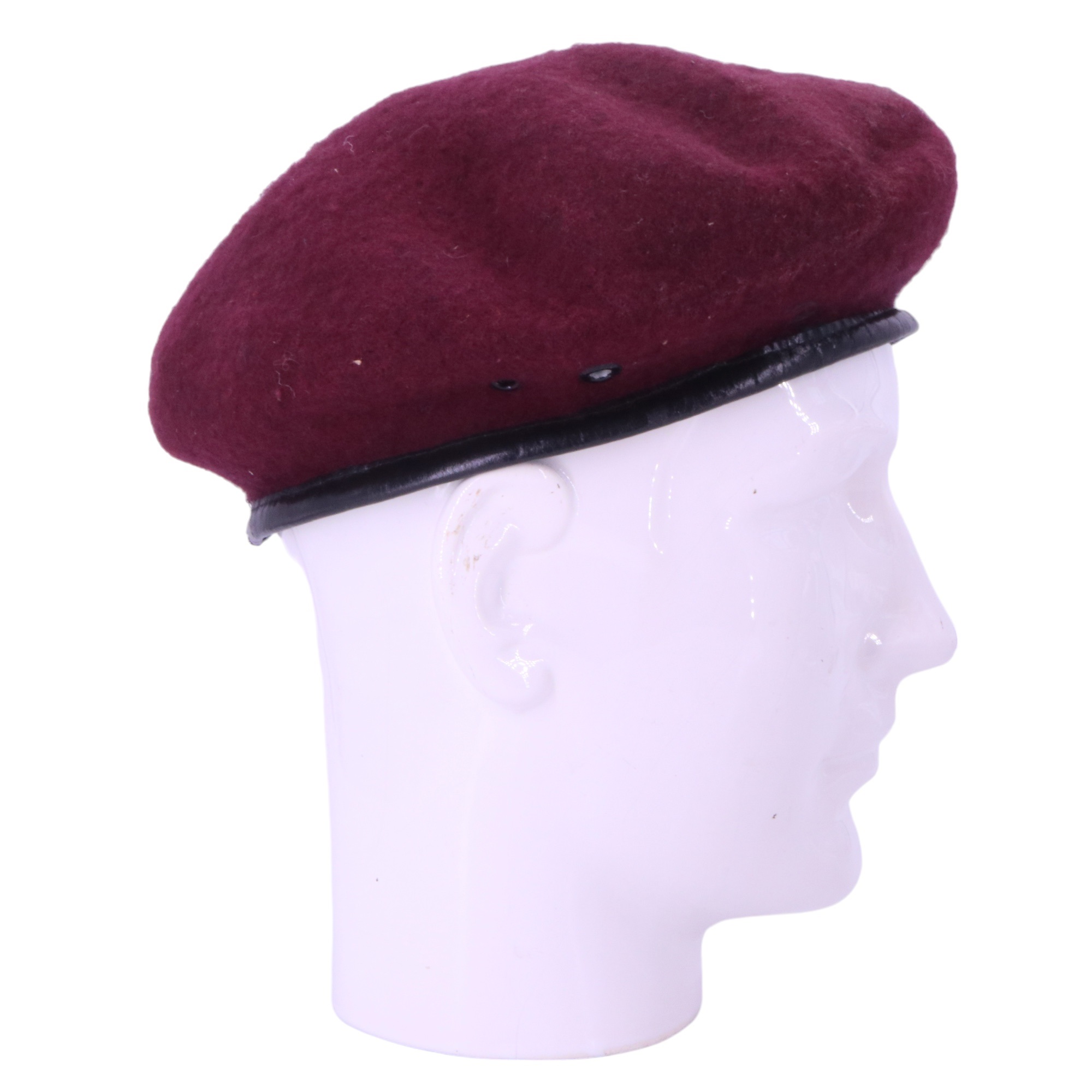 A post-1952 Parachute Regiment beret together with anodised aluminium Staybrite cap and collar - Image 6 of 8