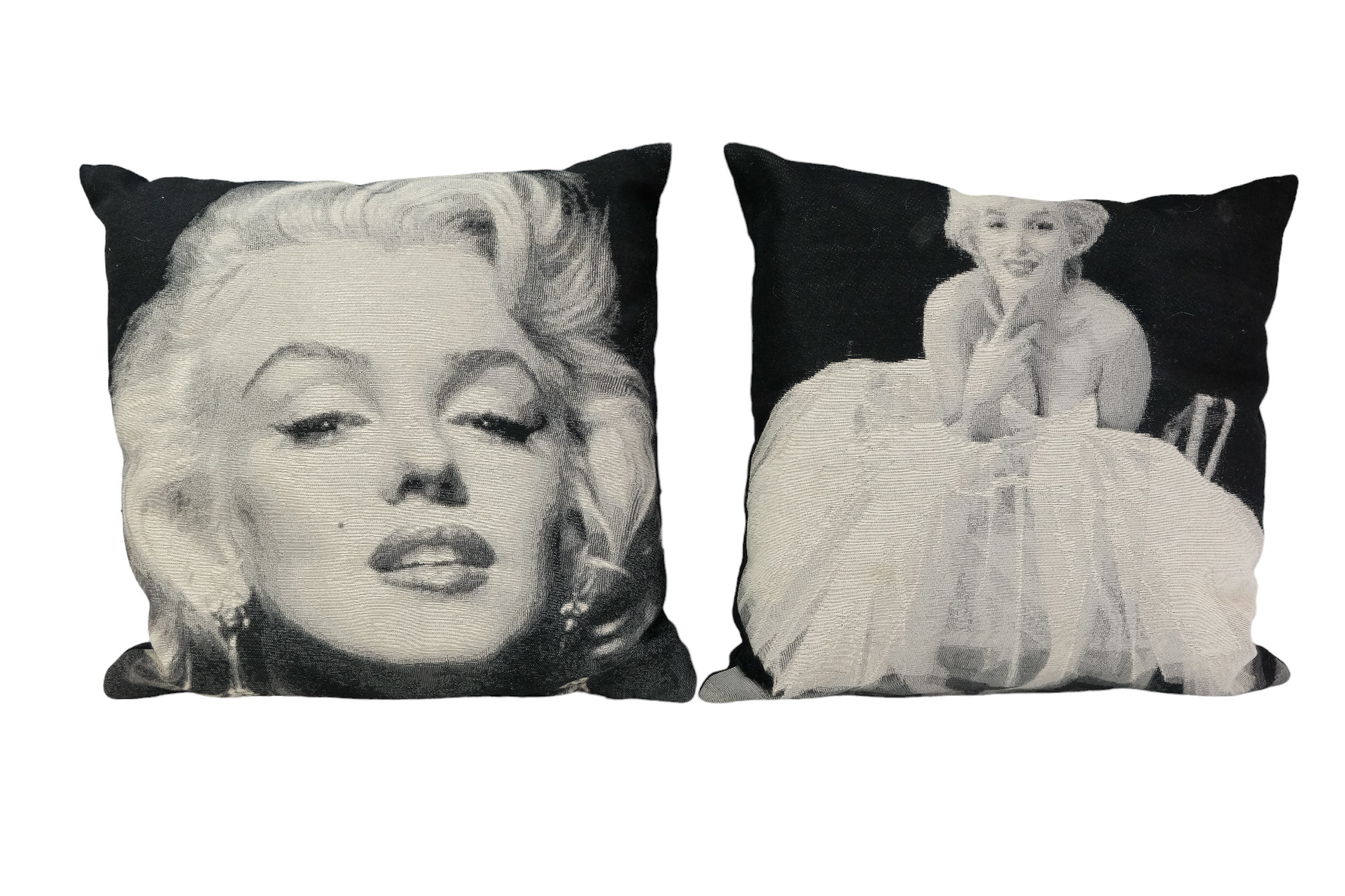 A collection of Marilyn Monroe memorabilia including bags, books, etc - Image 3 of 9