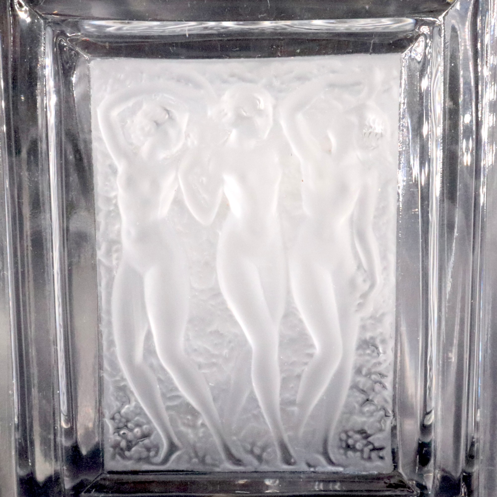 A Lalique Art Deco Duncan No 2 glass perfume bottle, of rectangular form and centred by a frosted - Image 2 of 6