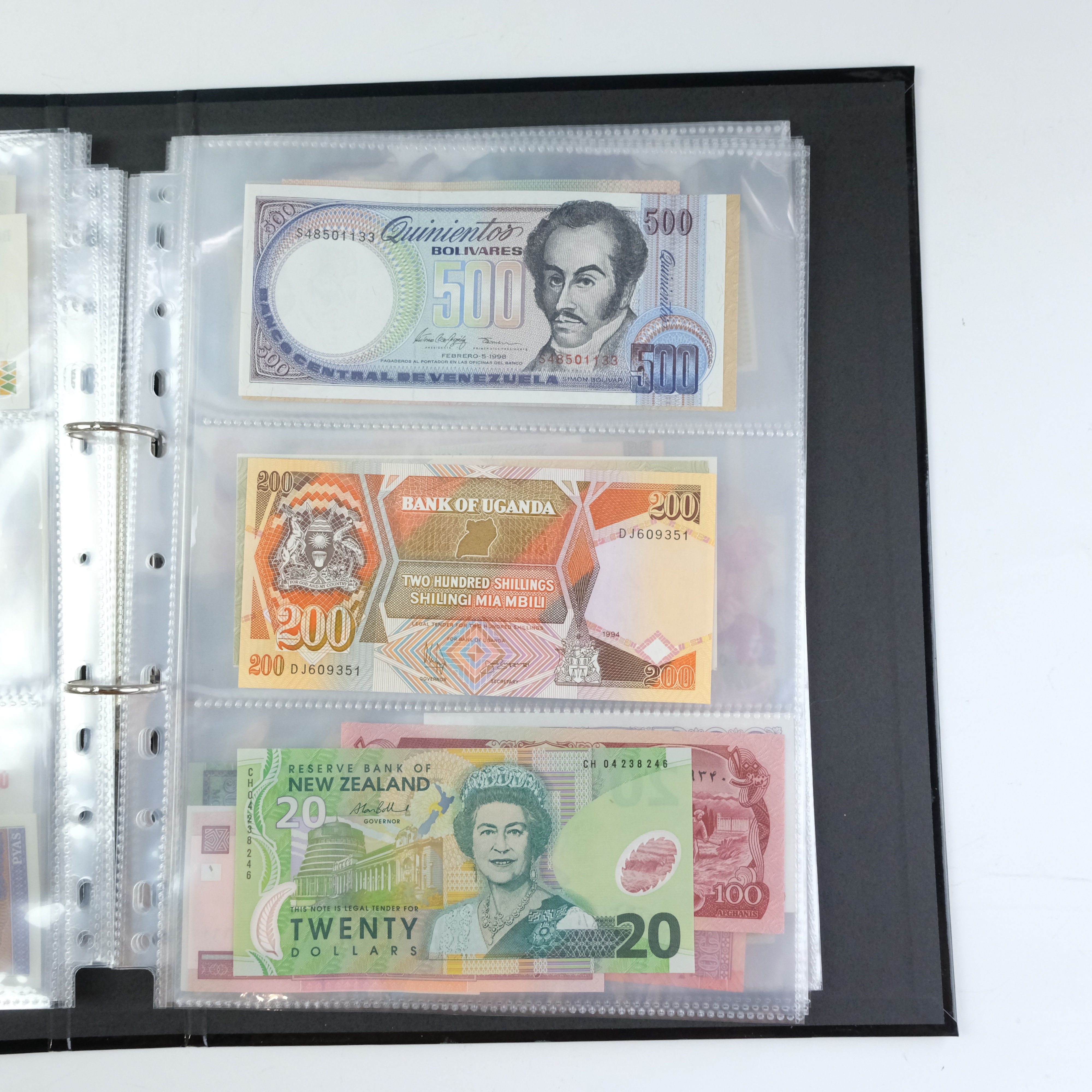 A well-presented album of world banknotes including Indonesia, Yugoslavia, Belarus, Peru, Brazil, - Image 13 of 30