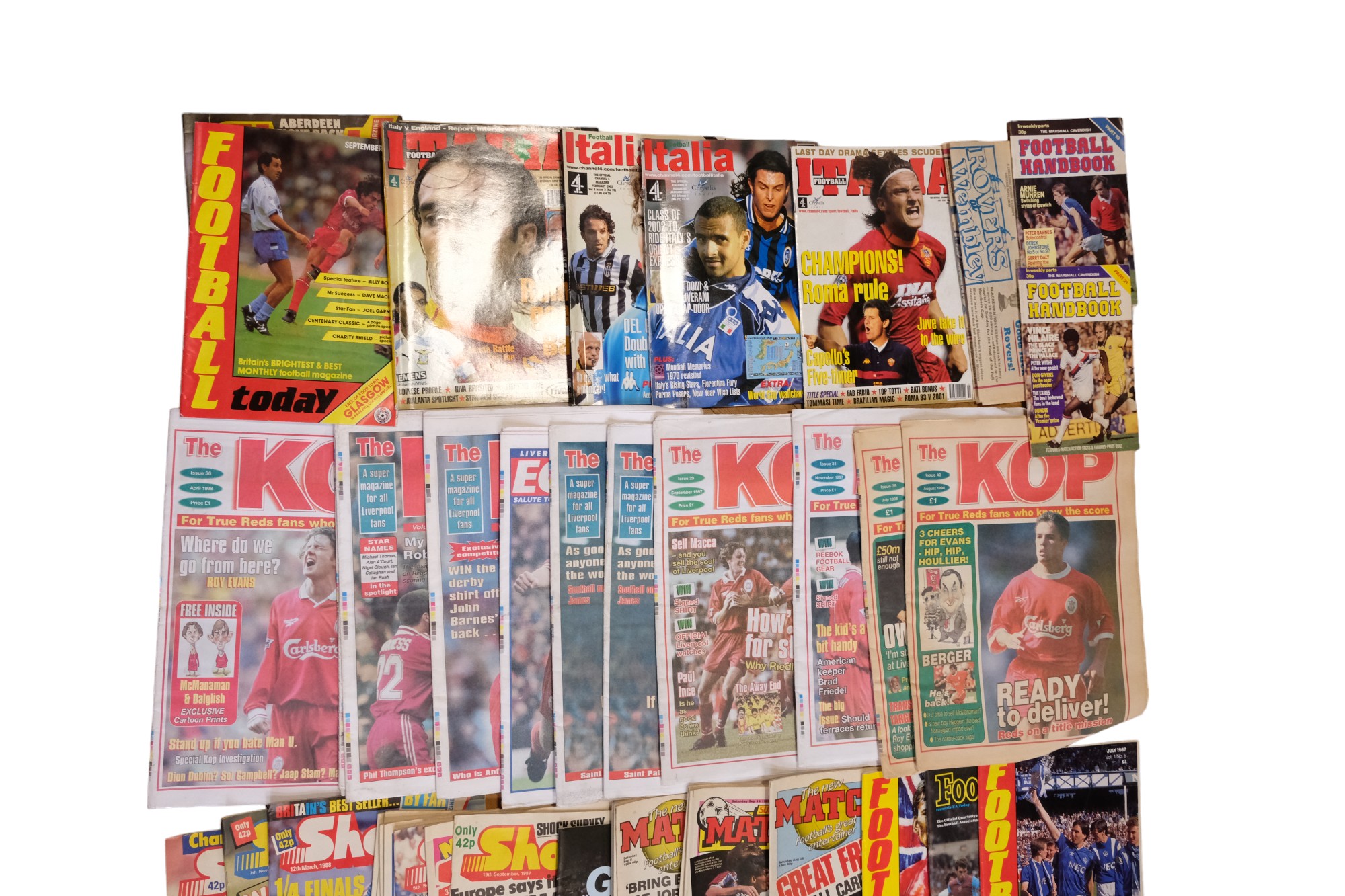 A large quantity of vintage magazines and newspapers relating to football including 1970s Football - Image 2 of 10