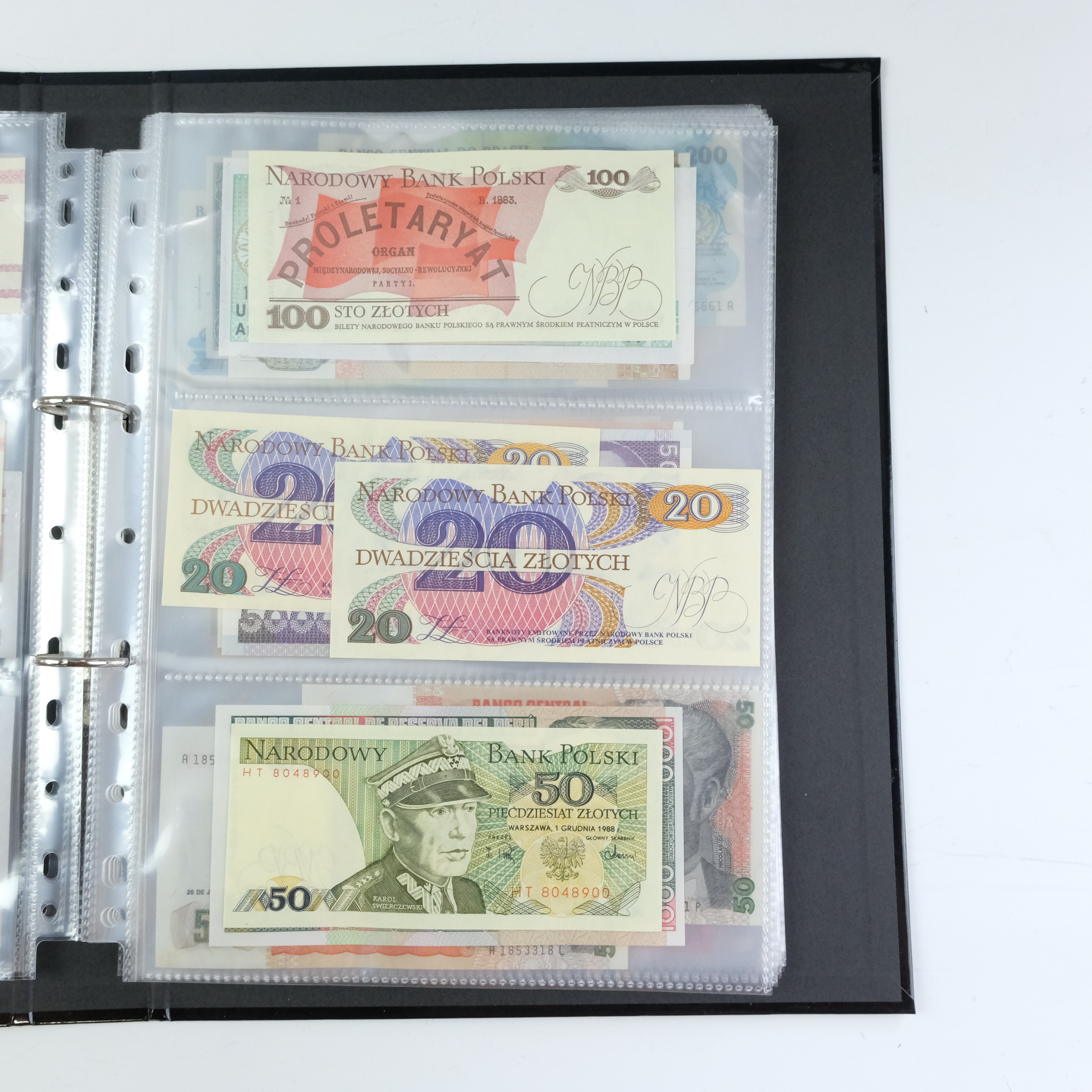A well-presented album of world banknotes including Indonesia, Yugoslavia, Belarus, Peru, Brazil, - Image 7 of 30