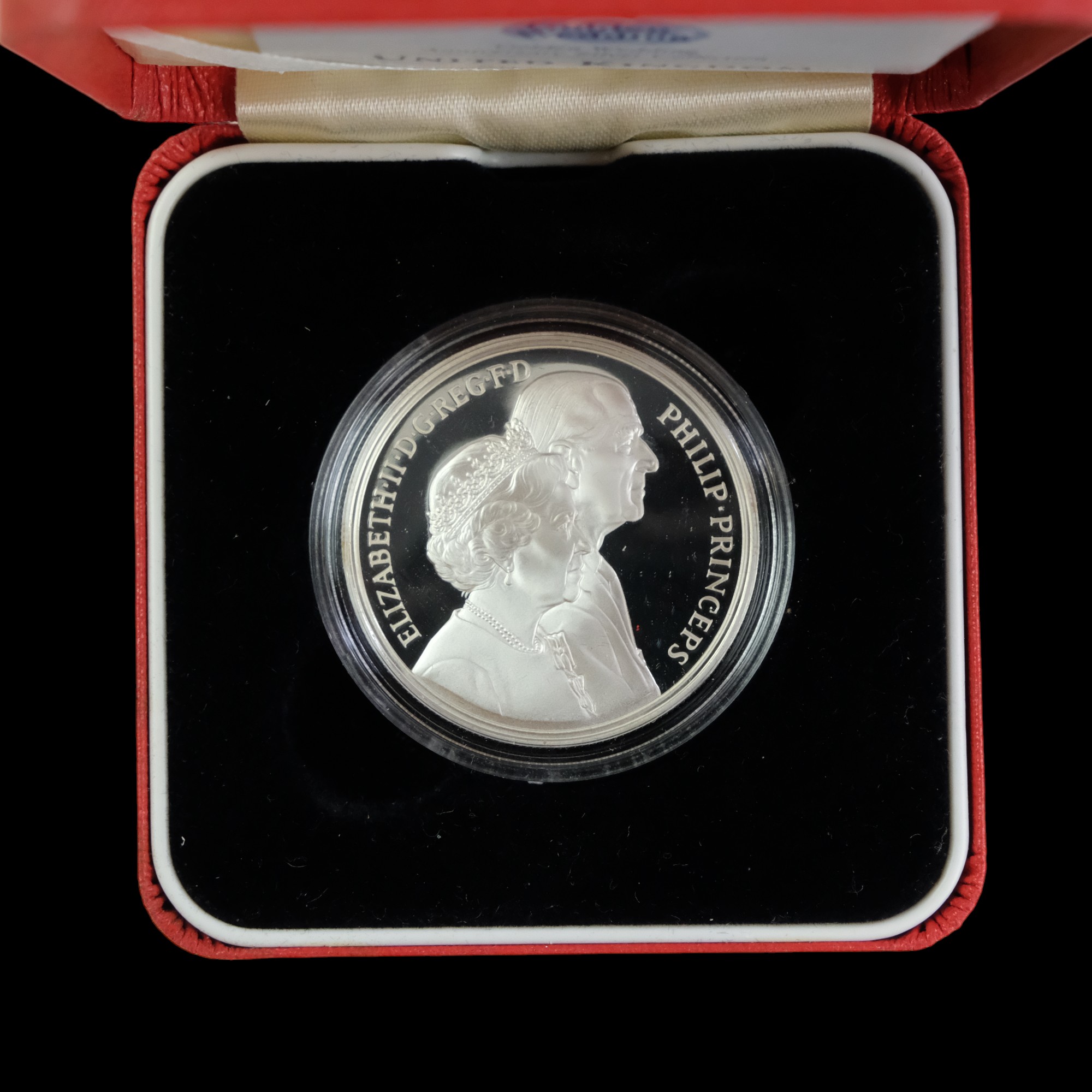 A group of silver proof royal commemorative coins including a 1996 70th Birthday crown, 1981 royal - Image 19 of 34