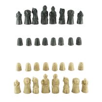 A resin chess set, Kings 10.5 cm