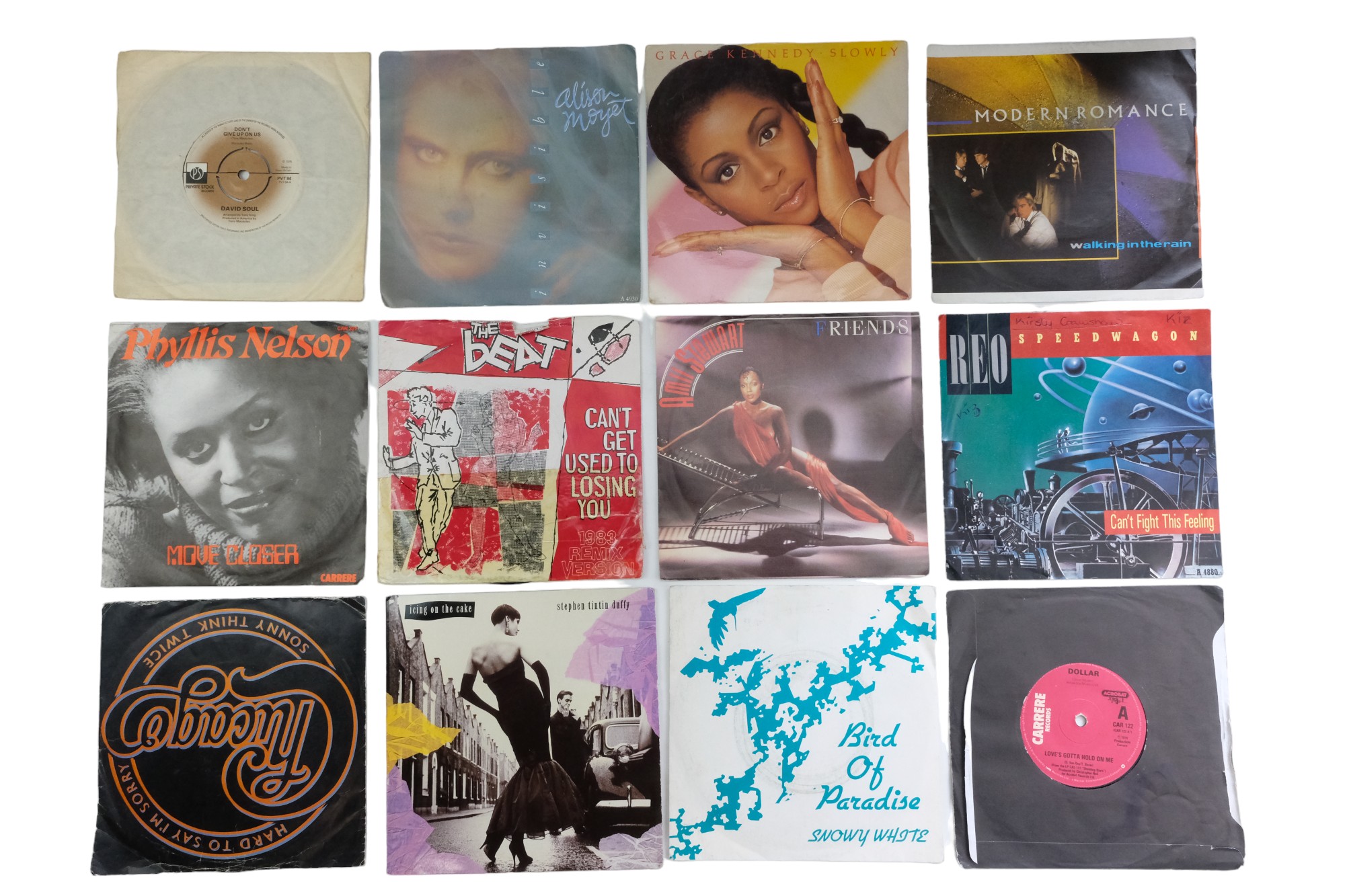 A quantity of vinyl record albums and singles including Madonna, Fleetwood Mac, Status Quo, etc - Image 6 of 6