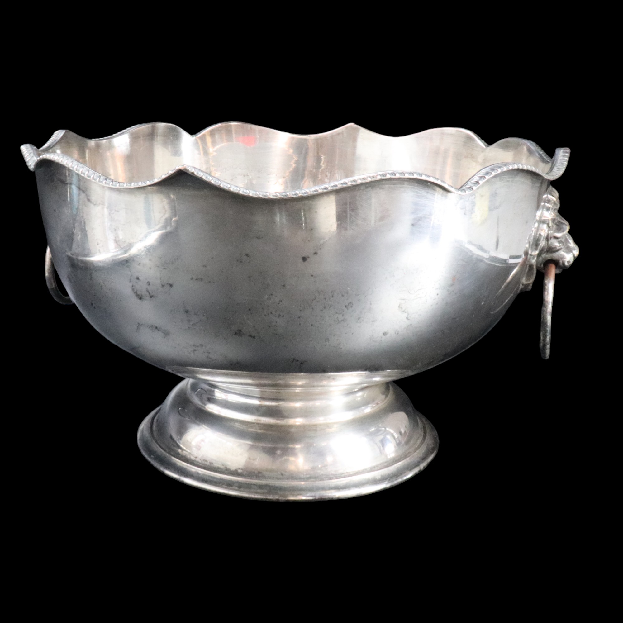 An early 20th Century electroplate punch bowl, 27 cm diameter - Image 3 of 7