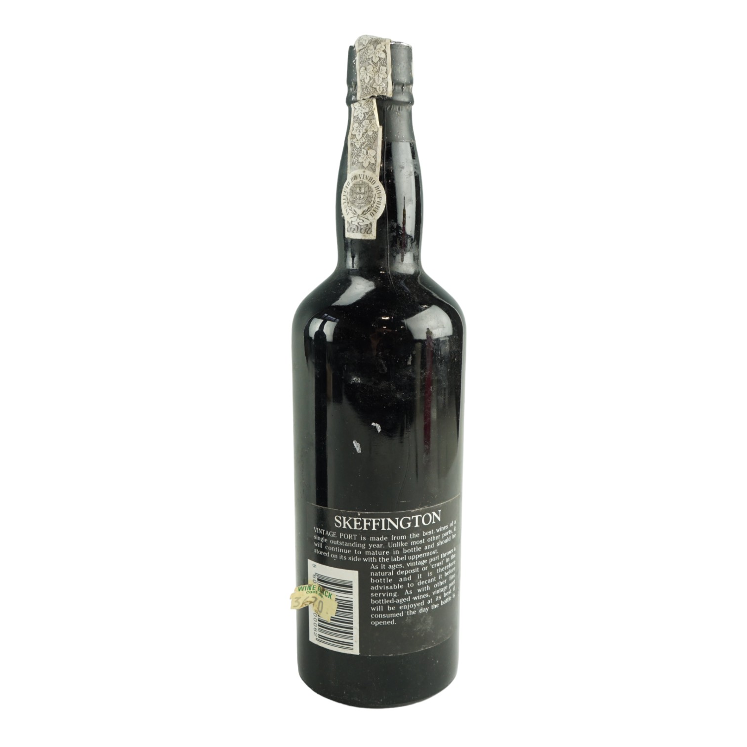 A bottle of Skeffington 1977 vintage Port wine, 75 cl - Image 2 of 2