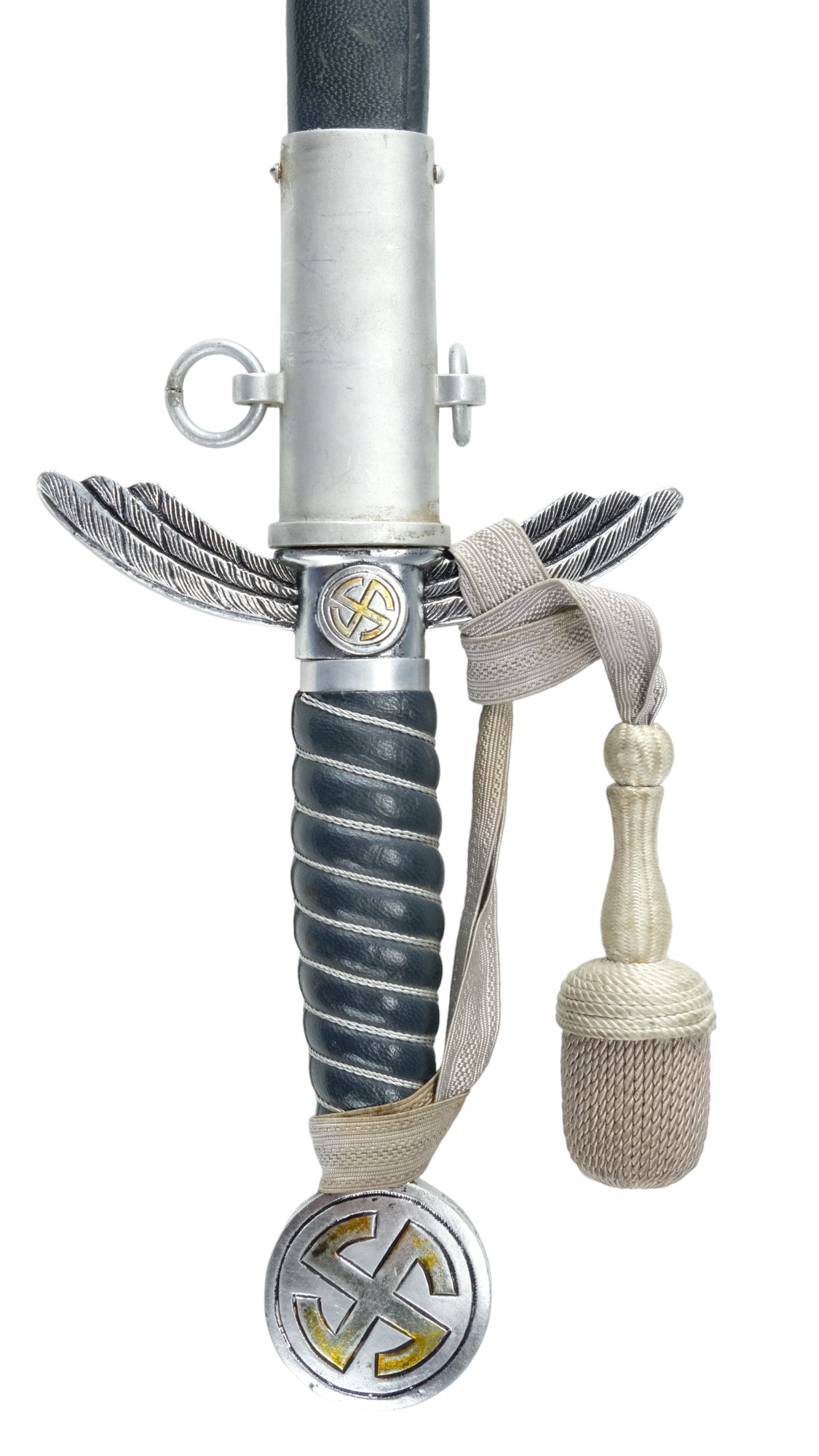 A Luftwaffe officer's sword and dagger together with a German K98 bayonet, (not period) - Image 3 of 8