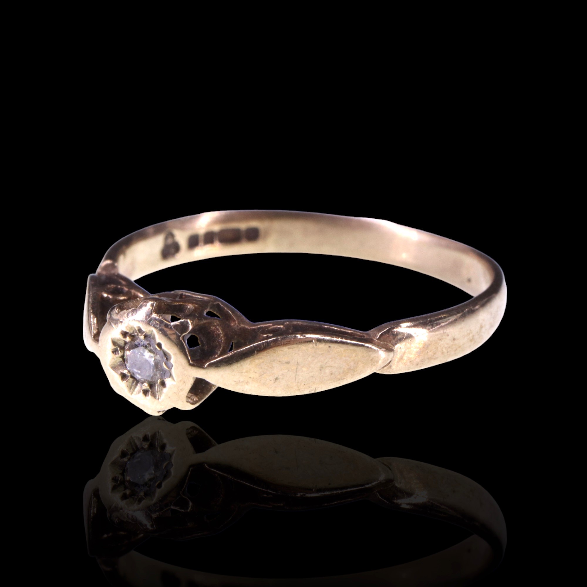 A solitaire diamond ring, having an illusion set 2.5 mm diamond brilliant set on an open gallery - Image 6 of 9
