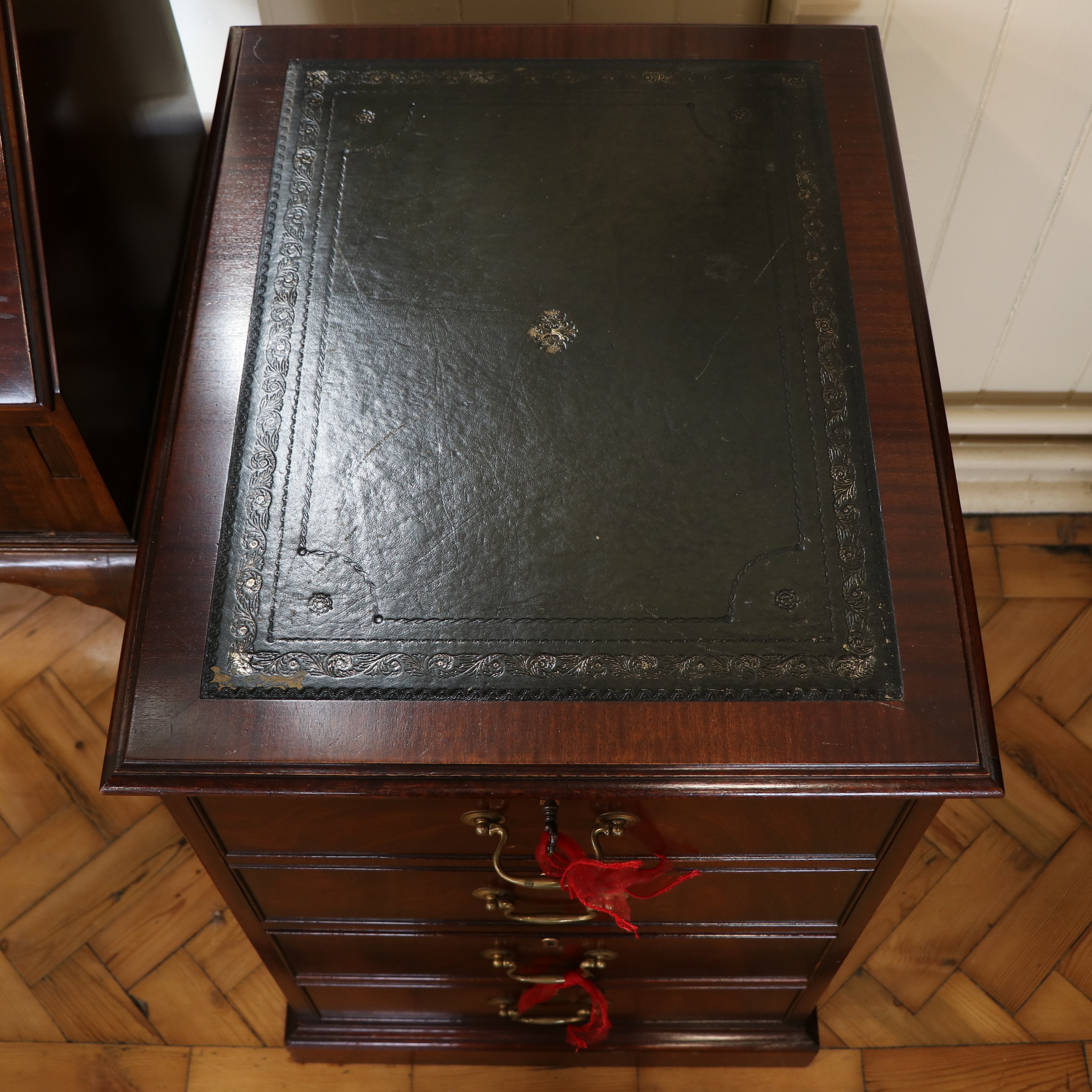 A Georgian-influenced mahogany two-drawer filing cabinet, 52 cm x 65 cm x 77 cm - Image 2 of 3