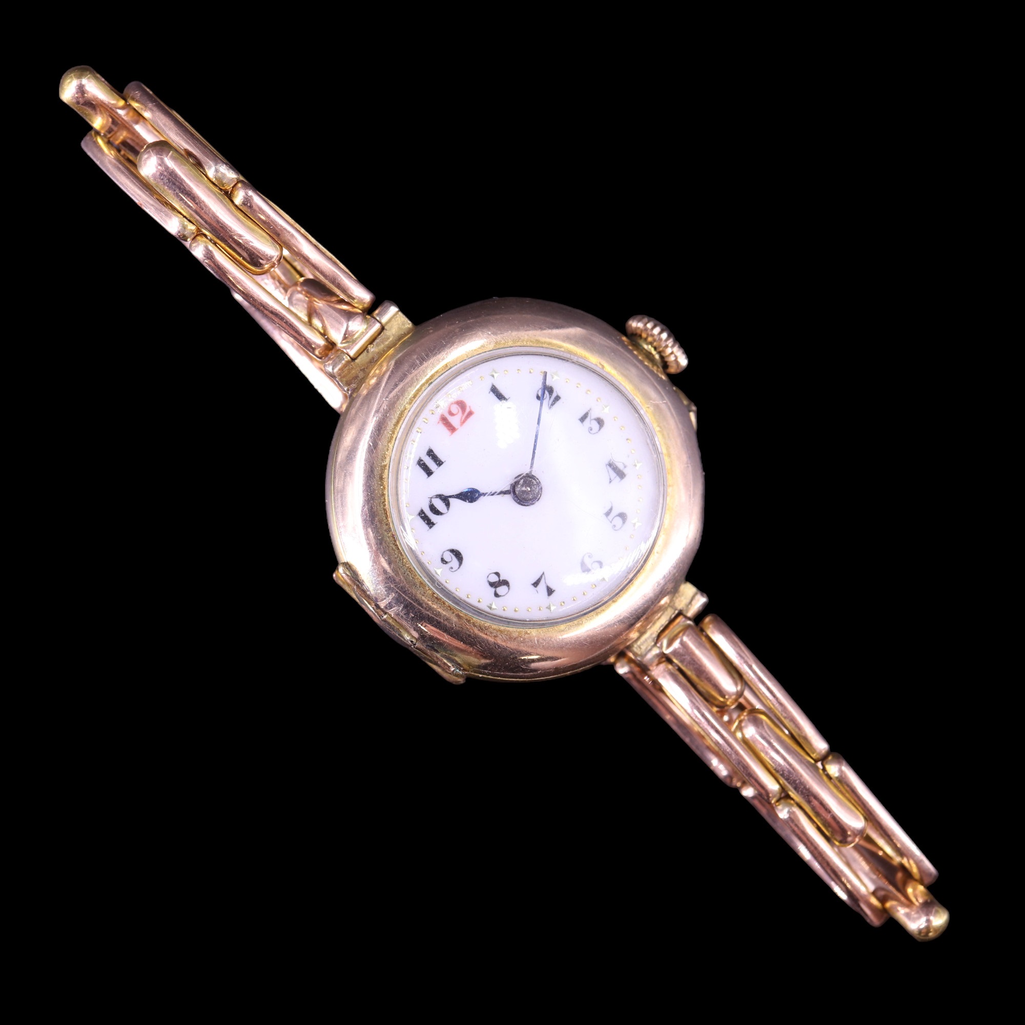 A 1920s lady's wristlet watch, having a 9ct yellow metal Britannic Patent bracelet strap, ( - Image 2 of 5