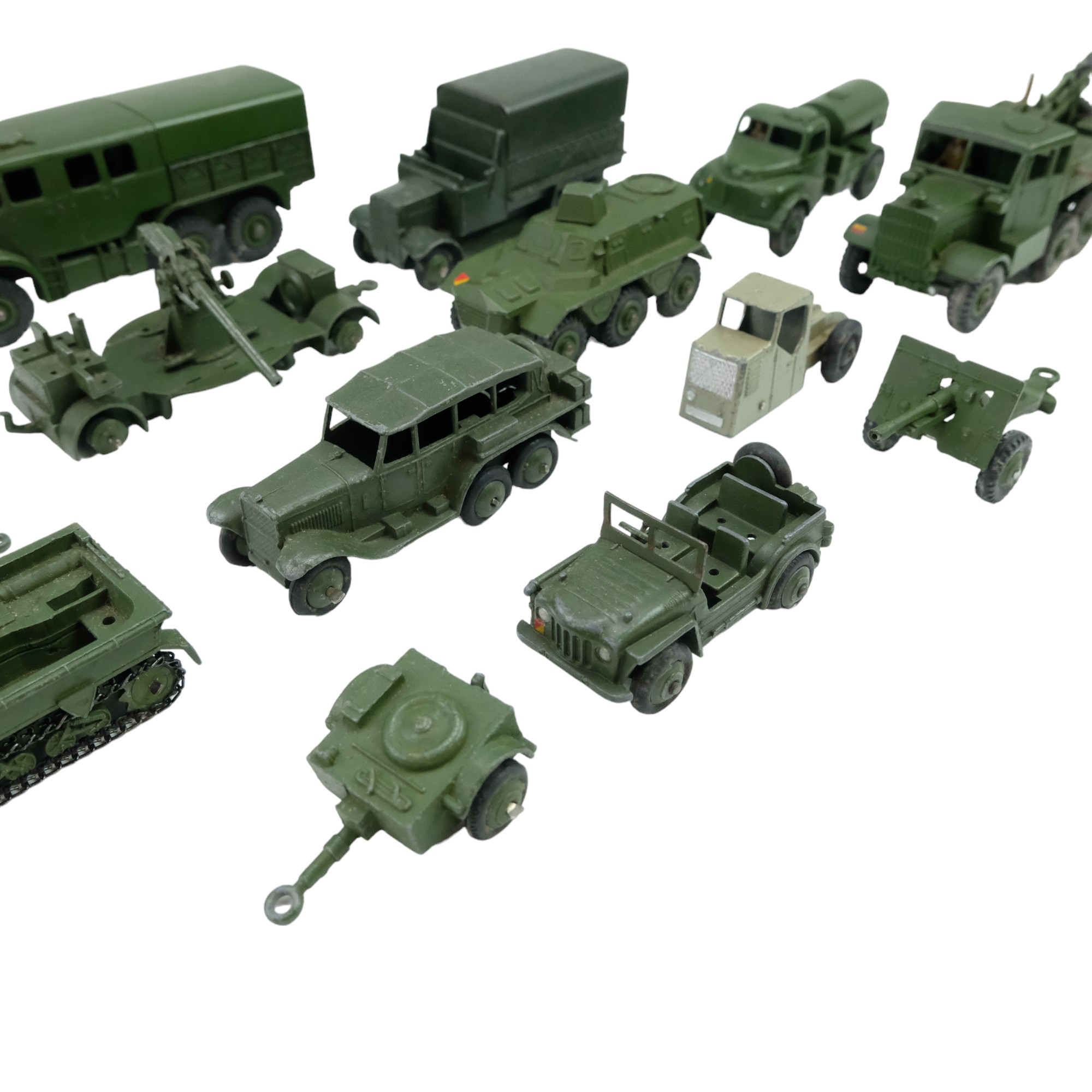 A group of Dinky Supertoys military diecast vehicles including a Medium Artillery Tractor (689), - Image 4 of 5