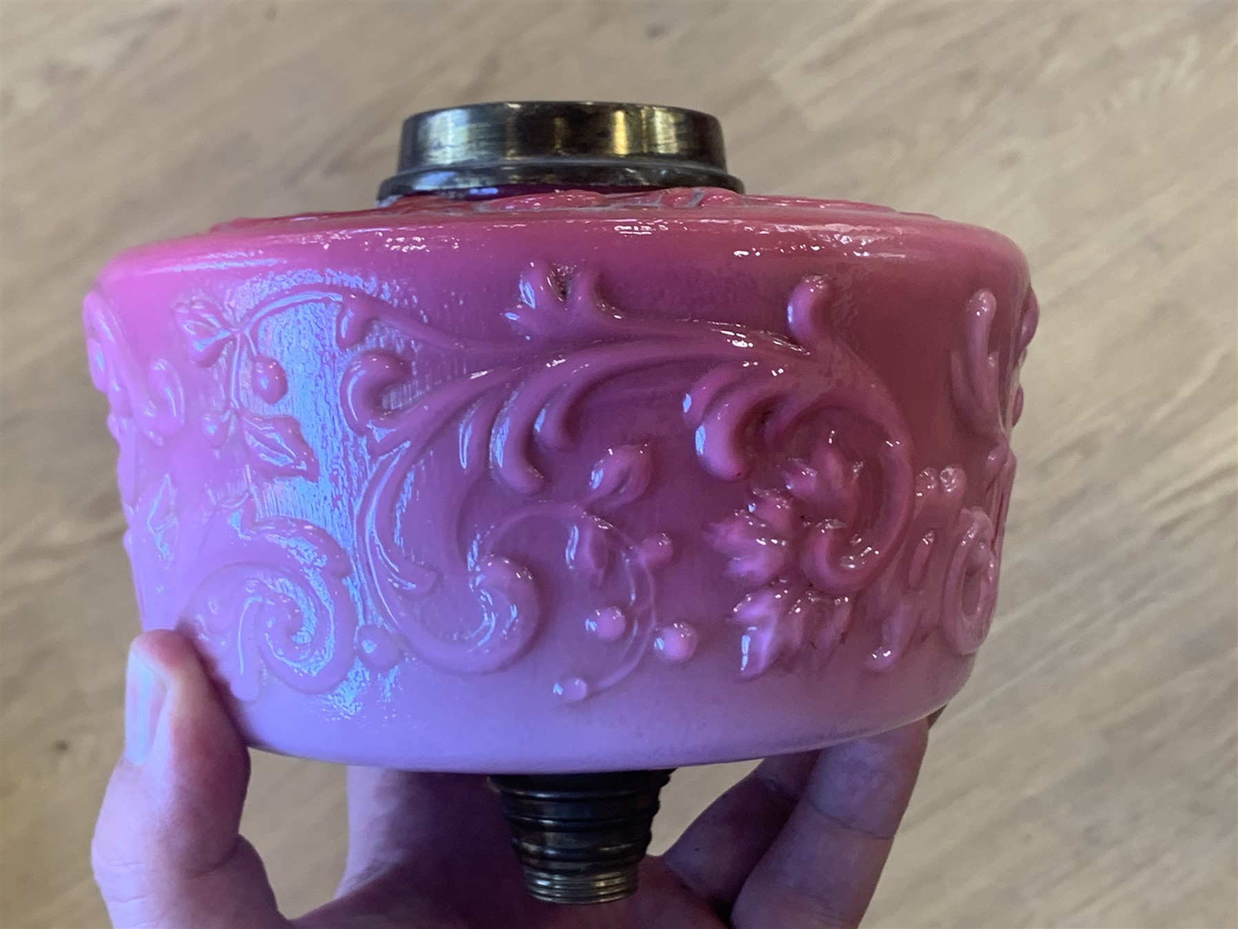 A Victorian columnar oil lamp, having a Duplex burner and floral-scroll-moulded pink opaline glass - Image 7 of 12