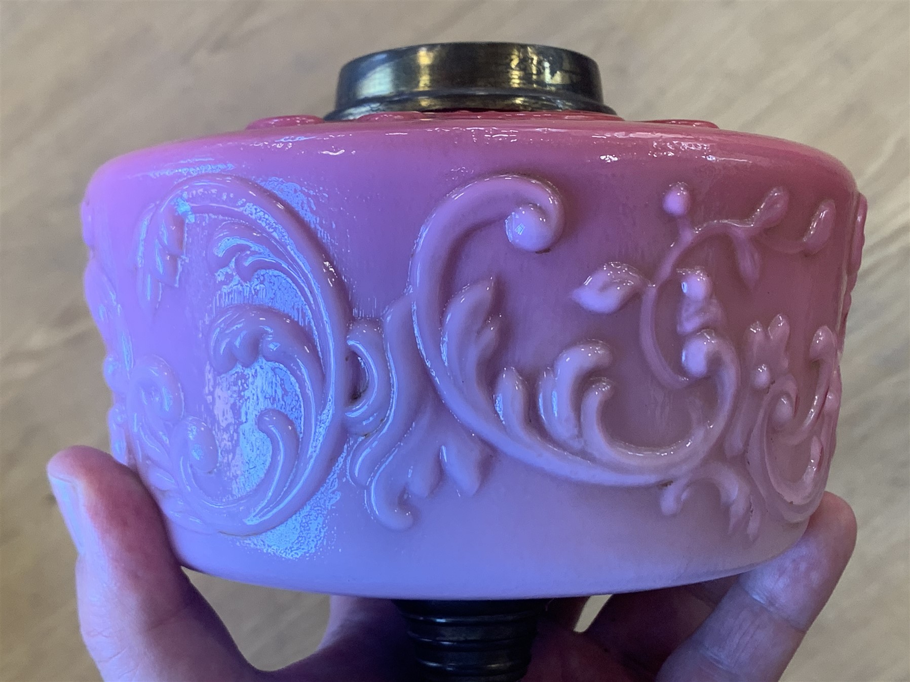 A Victorian columnar oil lamp, having a Duplex burner and floral-scroll-moulded pink opaline glass - Image 9 of 12