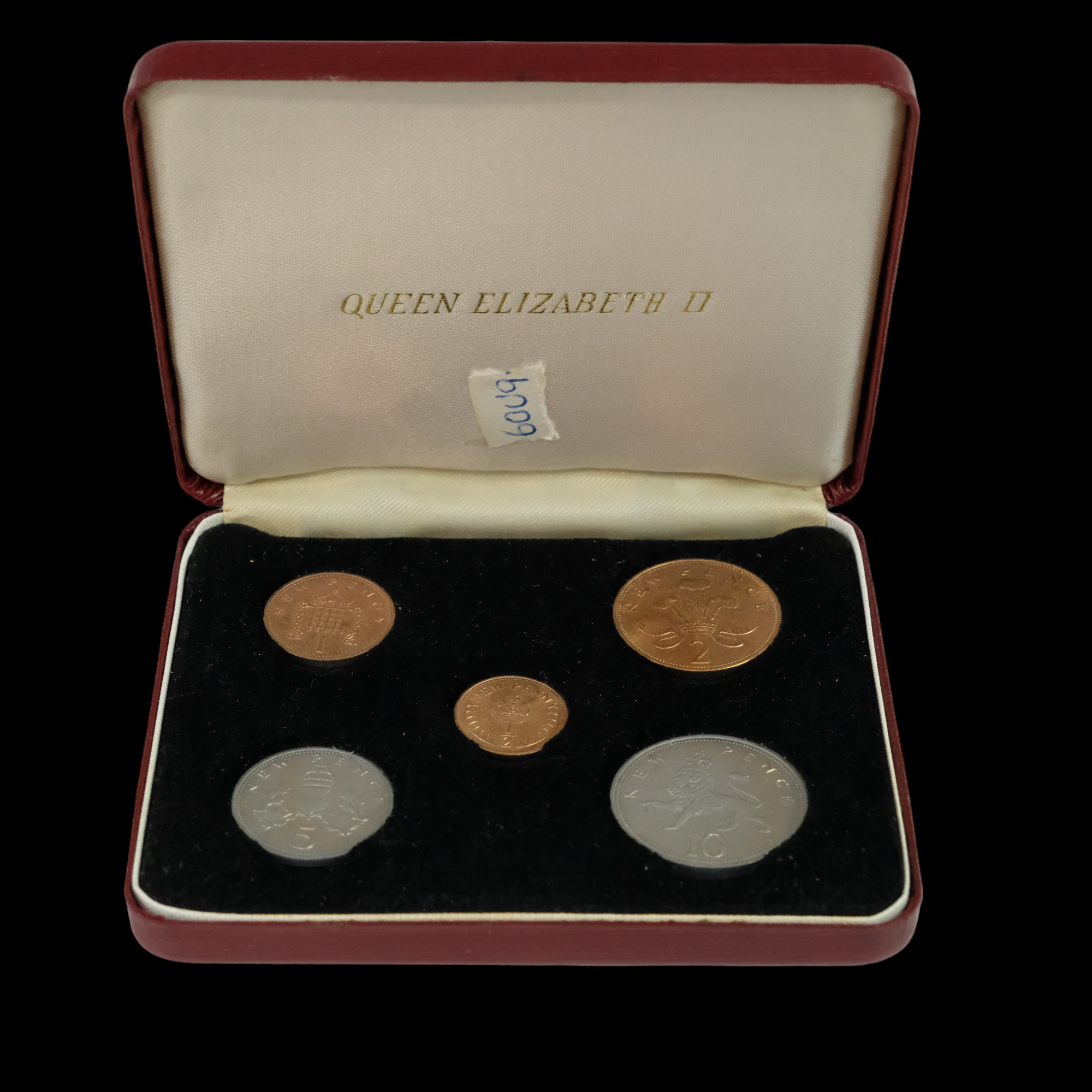 A group of GB coins comprising a complete Coin Collectors Folder No. 3 Shillings and Sixpences - Image 7 of 7