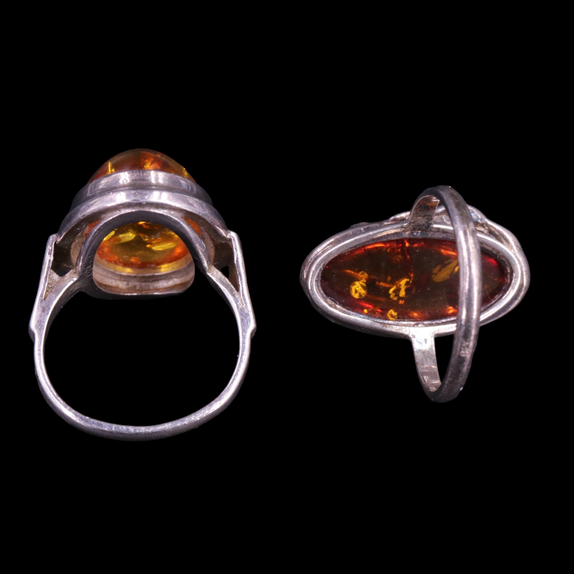 A collection of white metal mounted sun-spangled amber jewellery including a large asymmetric - Image 6 of 11