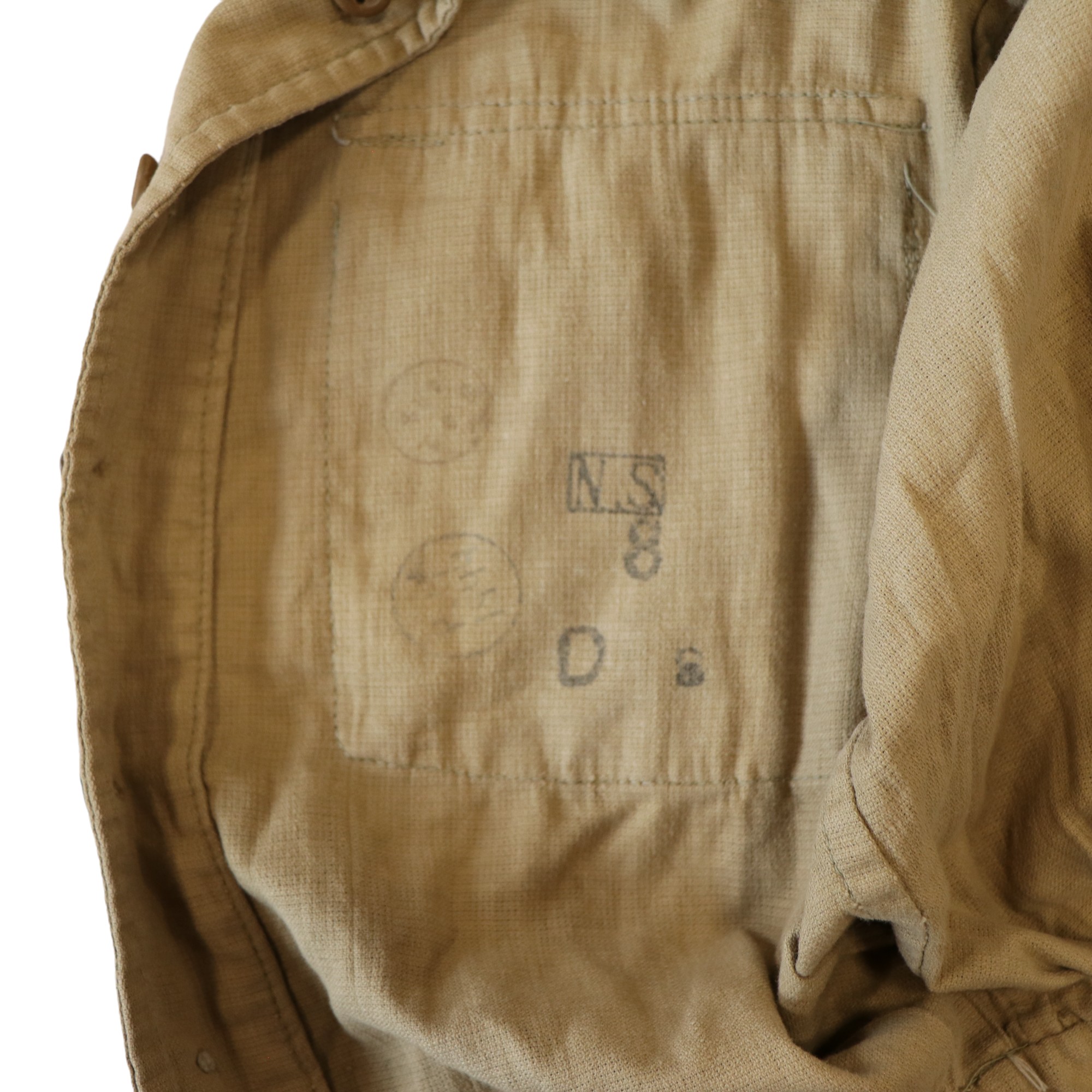 A 1944 Indian khaki cellular Battledress blouse bearing theatre-applied simplified rank insignia - Image 5 of 6