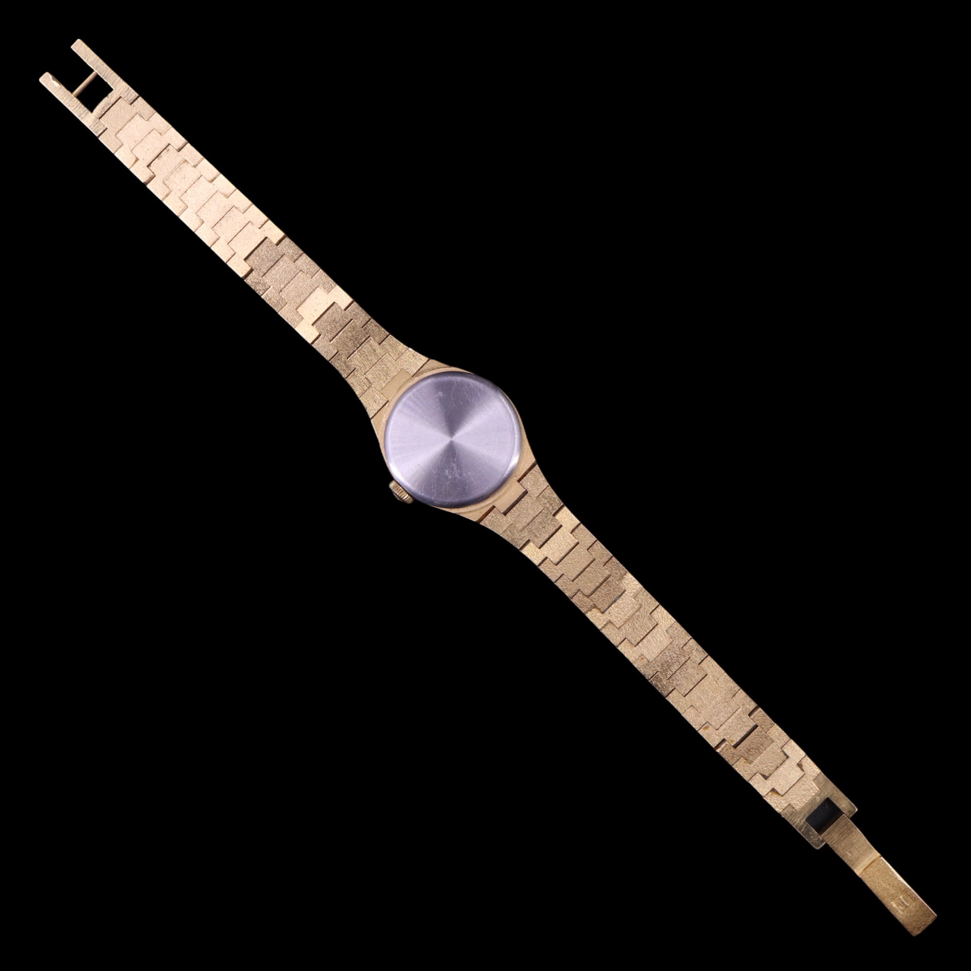 A lady's Tissot gilt metal dress wristwatch, model 639-10944, having a seventeen-jewel manual wind - Bild 3 aus 9