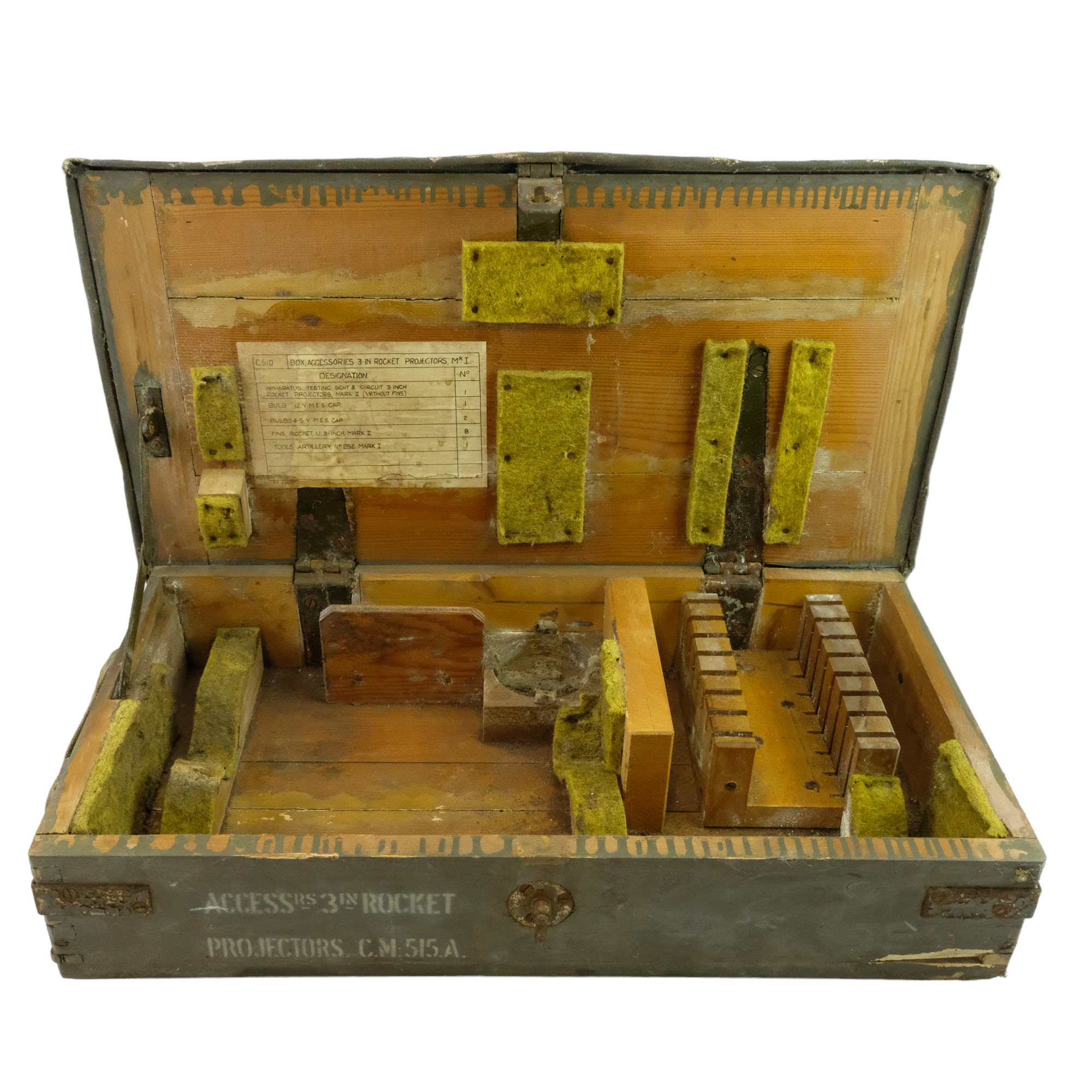 A Second World War Home Guard Z-Battery Rocket Projector 3-inch accessories case - Image 2 of 2